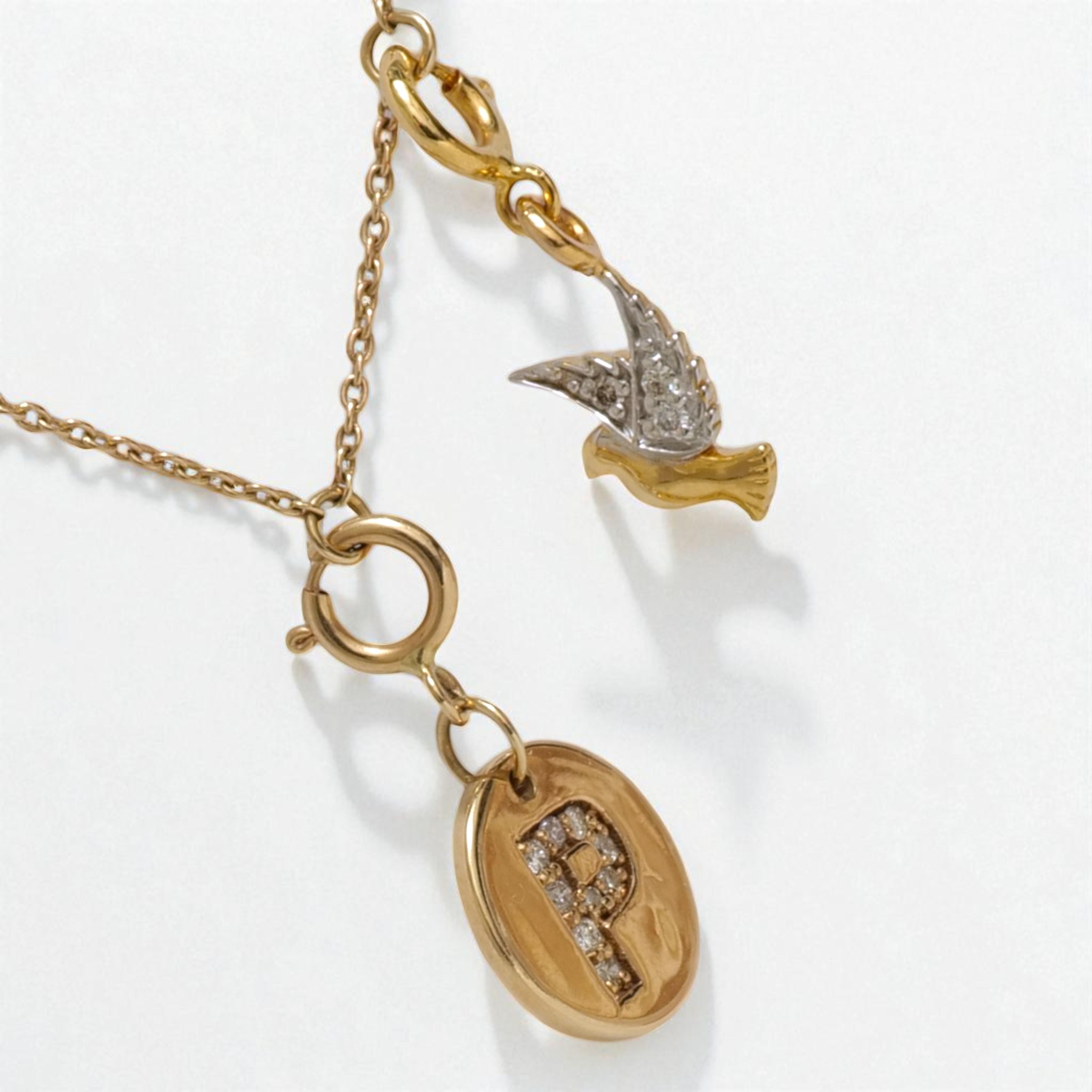 Round Cut Personalized Initial Bird Charm Diamond Necklace in 14k Solid Gold (Certified) For Sale