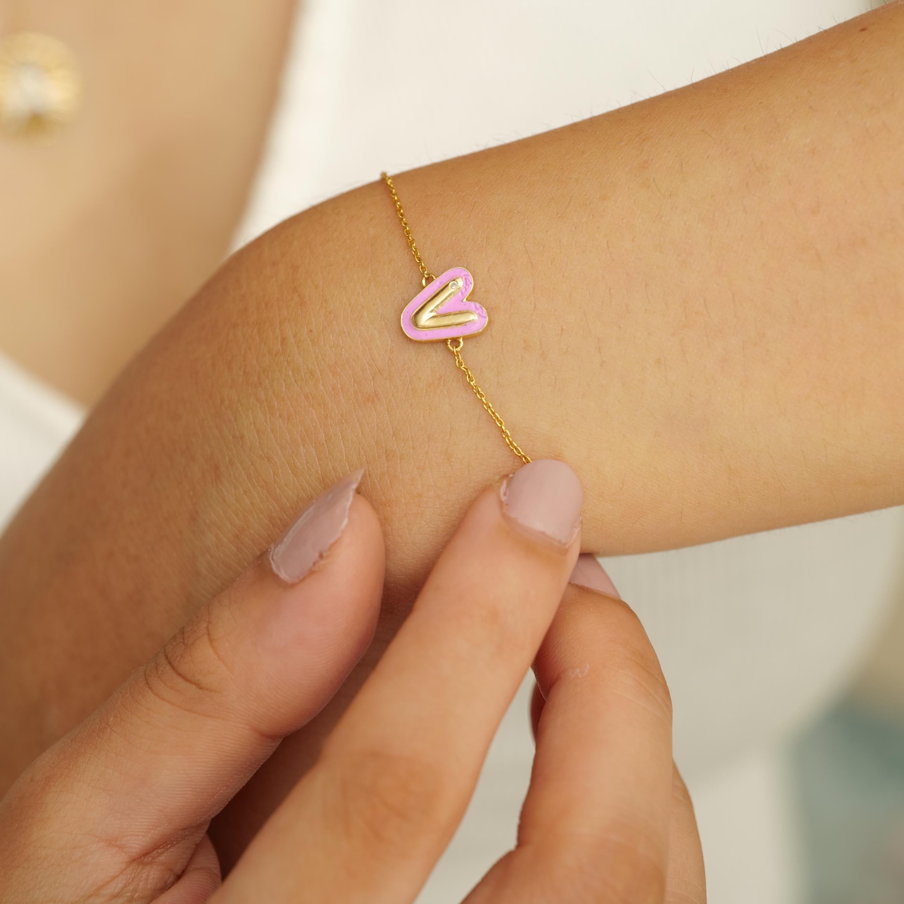 Pulsera personalizada con inicial esmaltada en oro macizo de 14k (certificado) Art Decó en venta