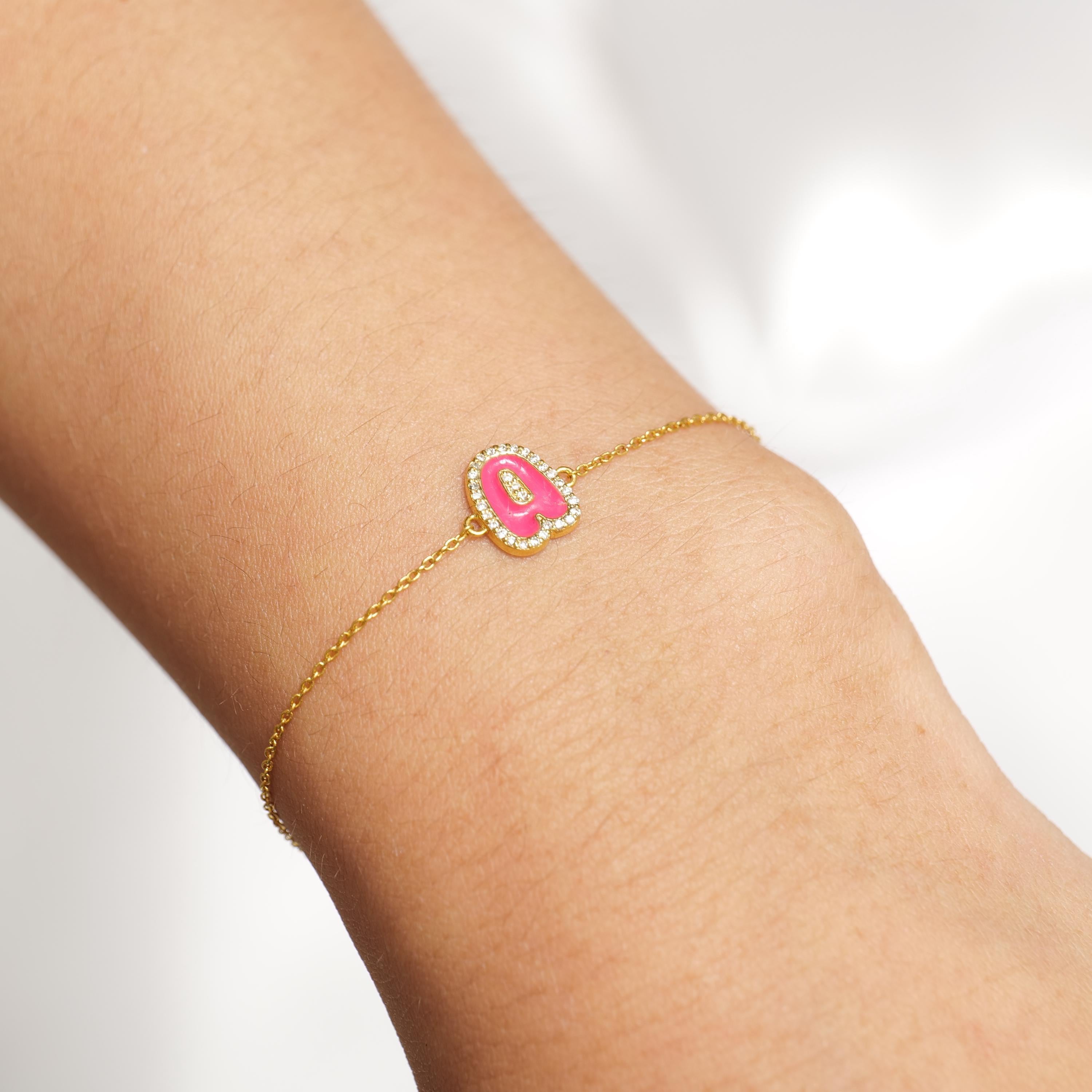 Pulsera personalizada con halo de iniciales y esmalte de diamantes en oro macizo de 14k (certificado) Art Decó en venta