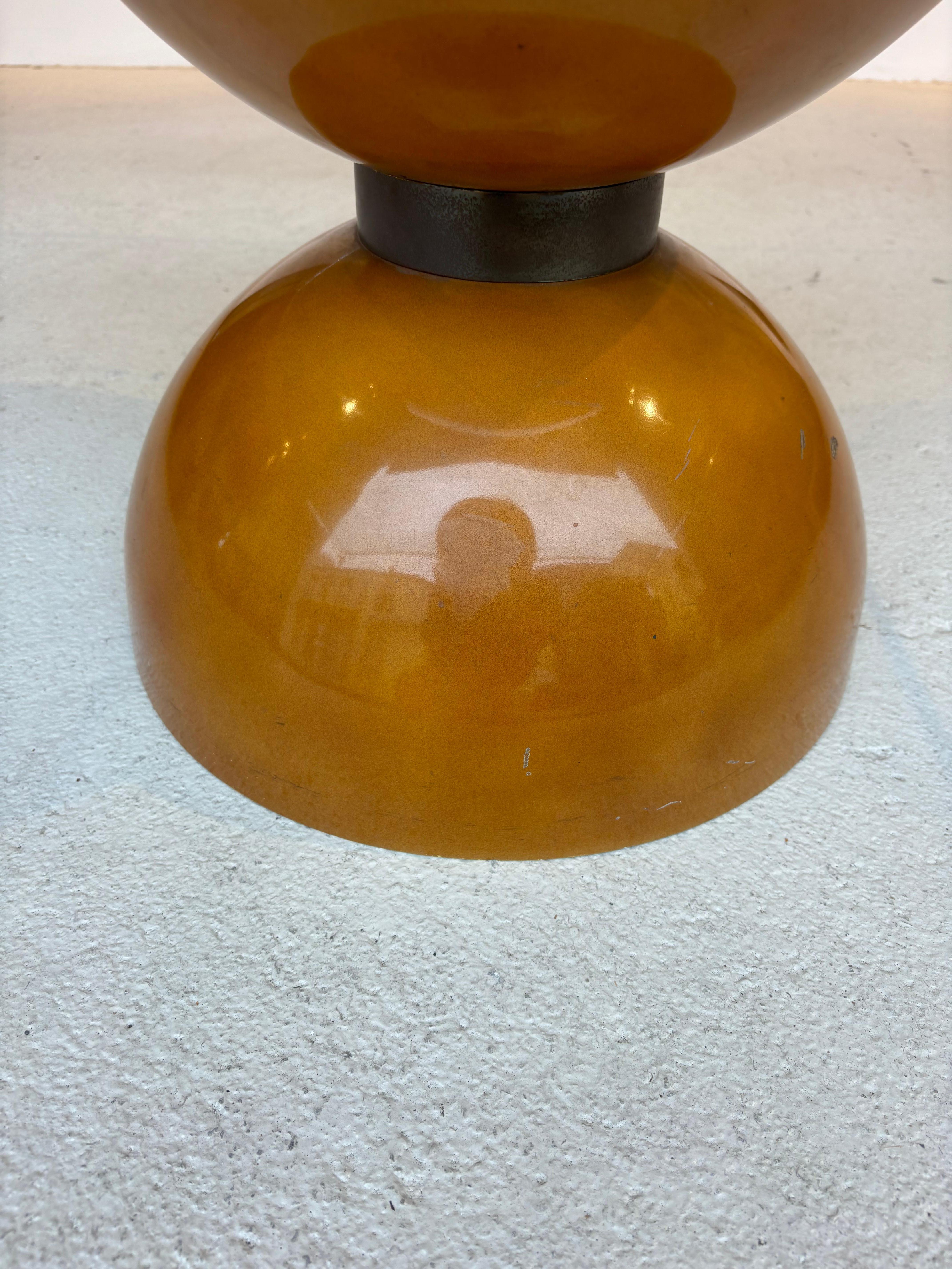 Table basse diabolo personnalisée par Raphaël Raffel État moyen - En vente à SAINT-OUEN-SUR-SEINE, FR