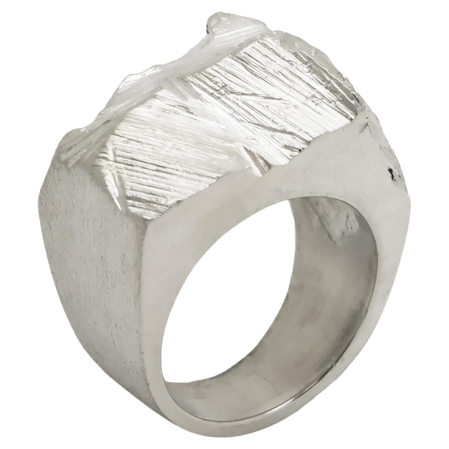 For Sale:  Perspectives Blanches Grande Tete De L’Obiou Pure Silver Ring by Karl Mazlo