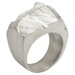 Perspectives Blanches Grande Tete De L’Obiou Pure Silver Ring by Karl Mazlo Perspectives Blanches Grande Tete De L’Obiou Pure Silver Ring by Karl Mazlo