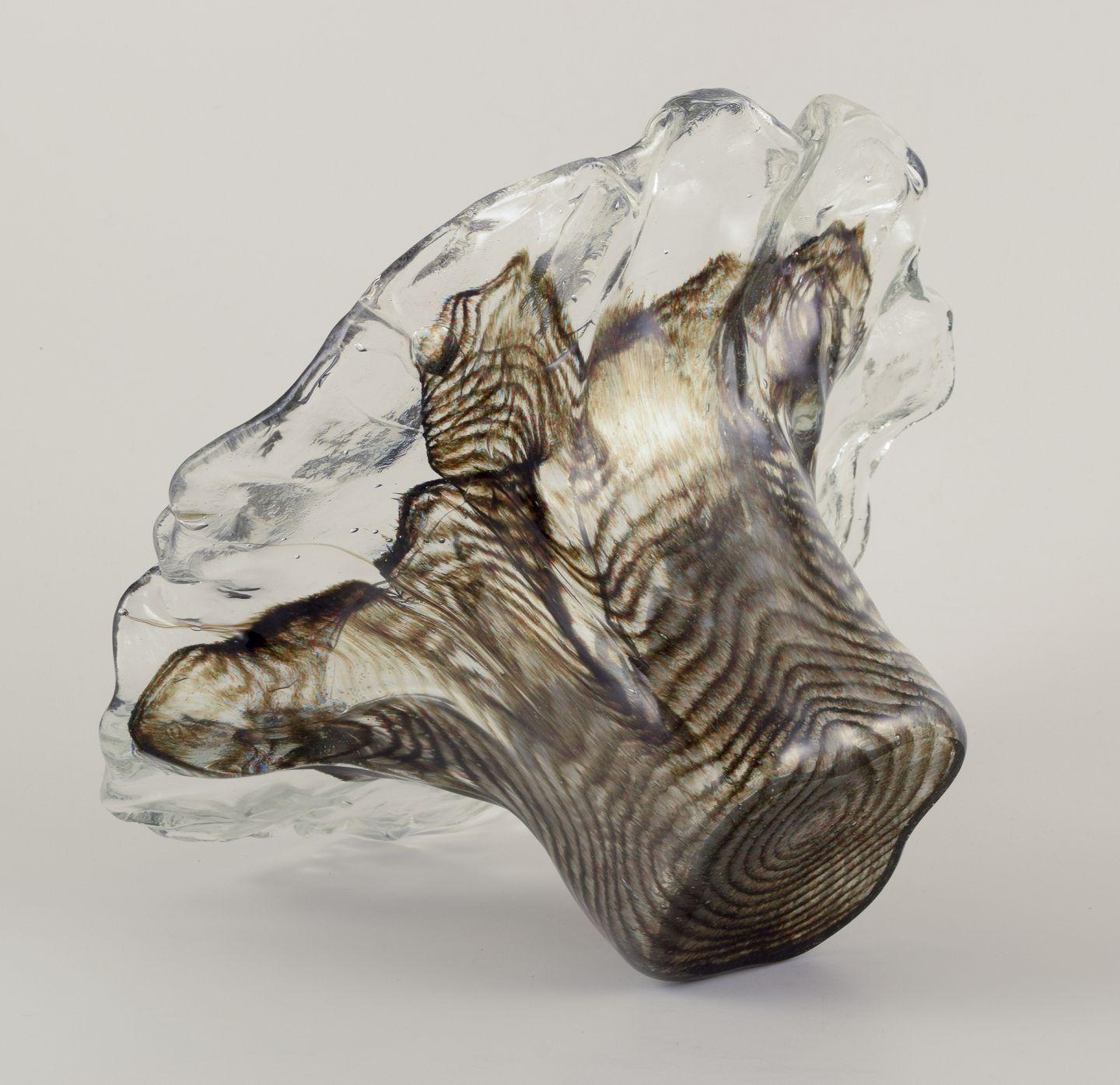 Fin du 20e siècle Pertti Santalahti pour Humppila. Vase colossal en verre d'art. Forme organique. en vente