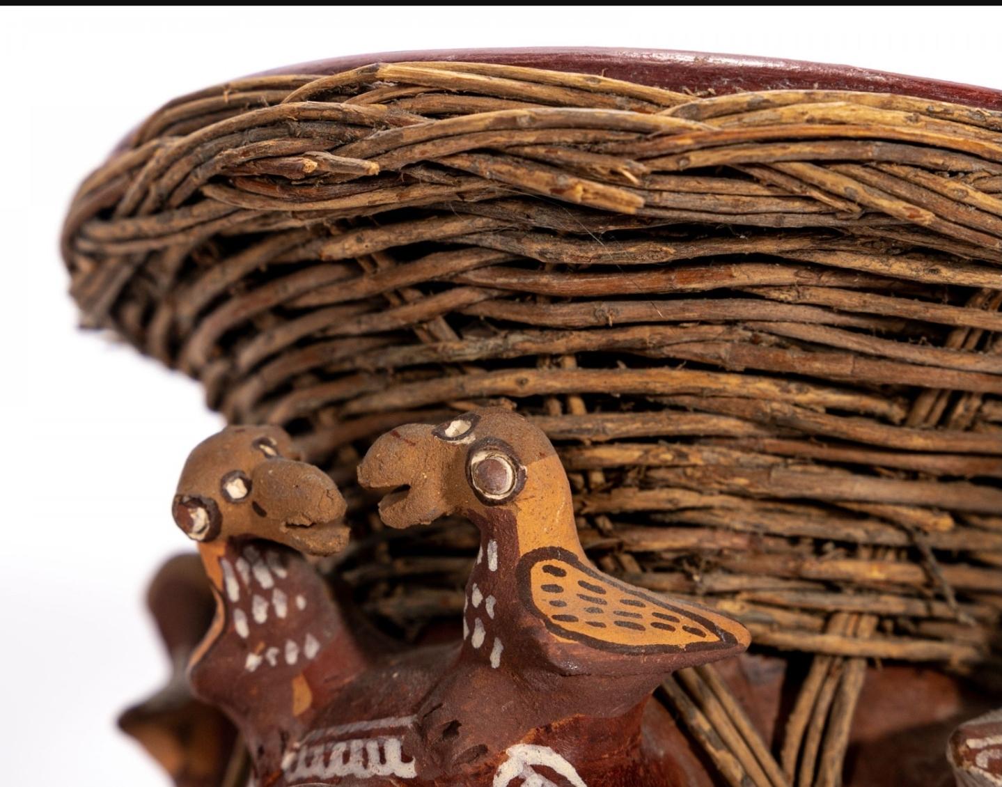 Peru Volkskunst Keramik Ton Korbweide Zoomorpher Vogel Quinua Ernte Vase Skulptur (Peruanisch) im Angebot