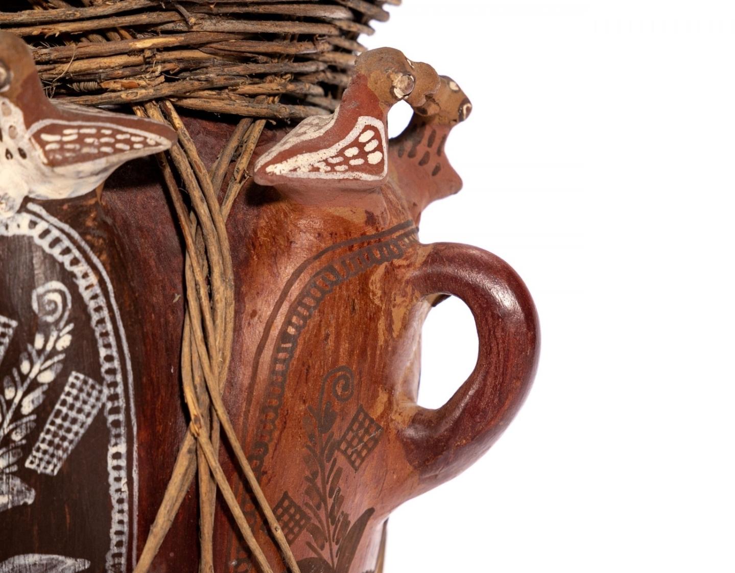 Peru Volkskunst Keramik Ton Korbweide Zoomorpher Vogel Quinua Ernte Vase Skulptur (Handgeschnitzt) im Angebot