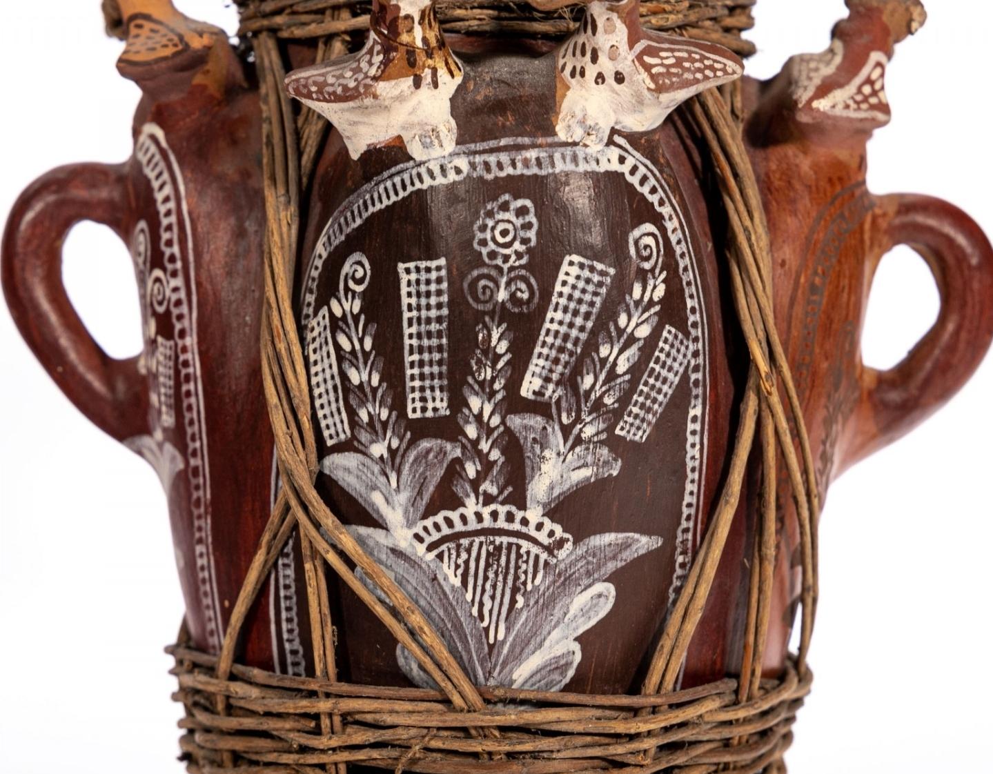 Peru Volkskunst Keramik Ton Korbweide Zoomorpher Vogel Quinua Ernte Vase Skulptur (20. Jahrhundert) im Angebot