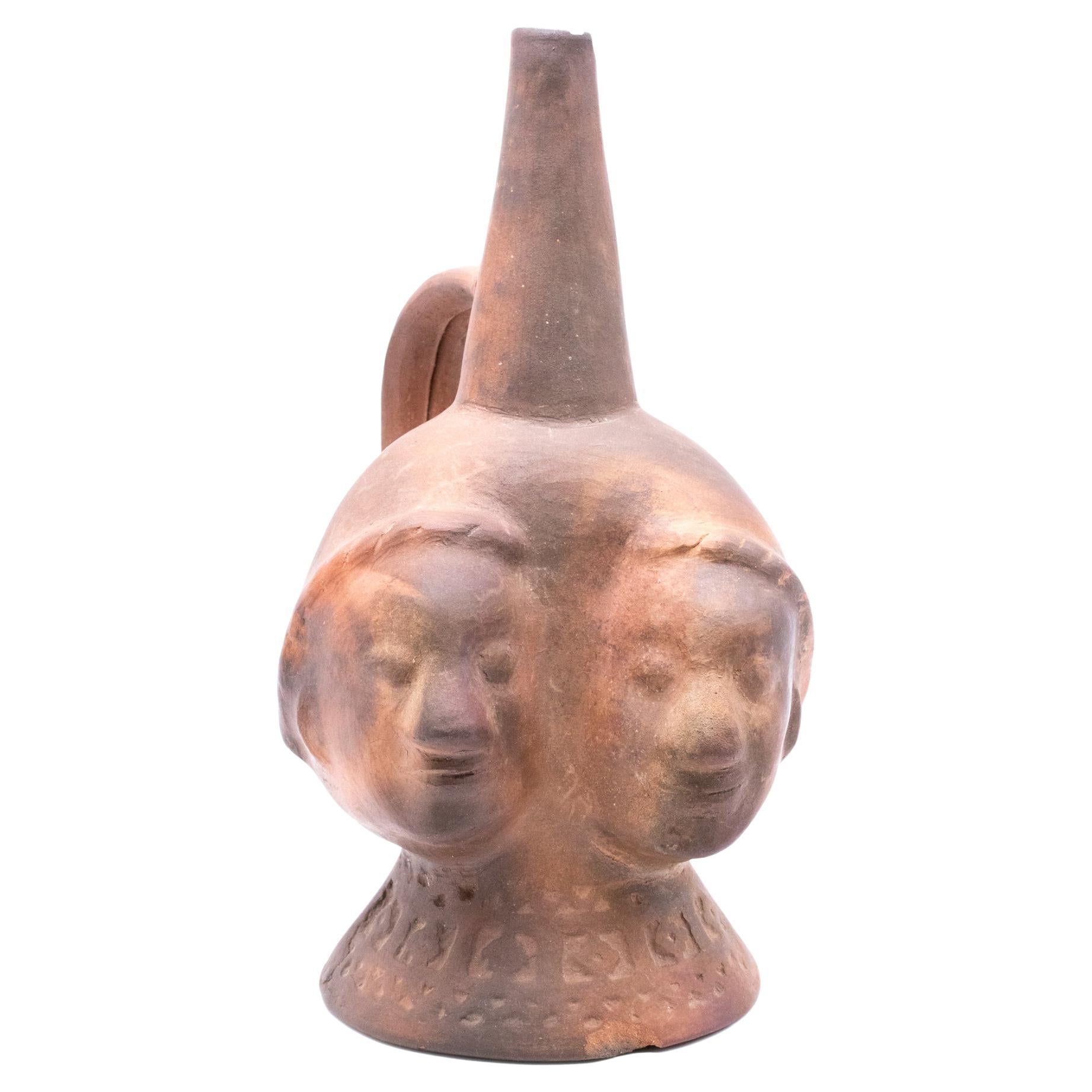 Peru Pre-Inca 1270 AD Chimor Pre Columbian Double Face Vessel In Earthware For Sale
