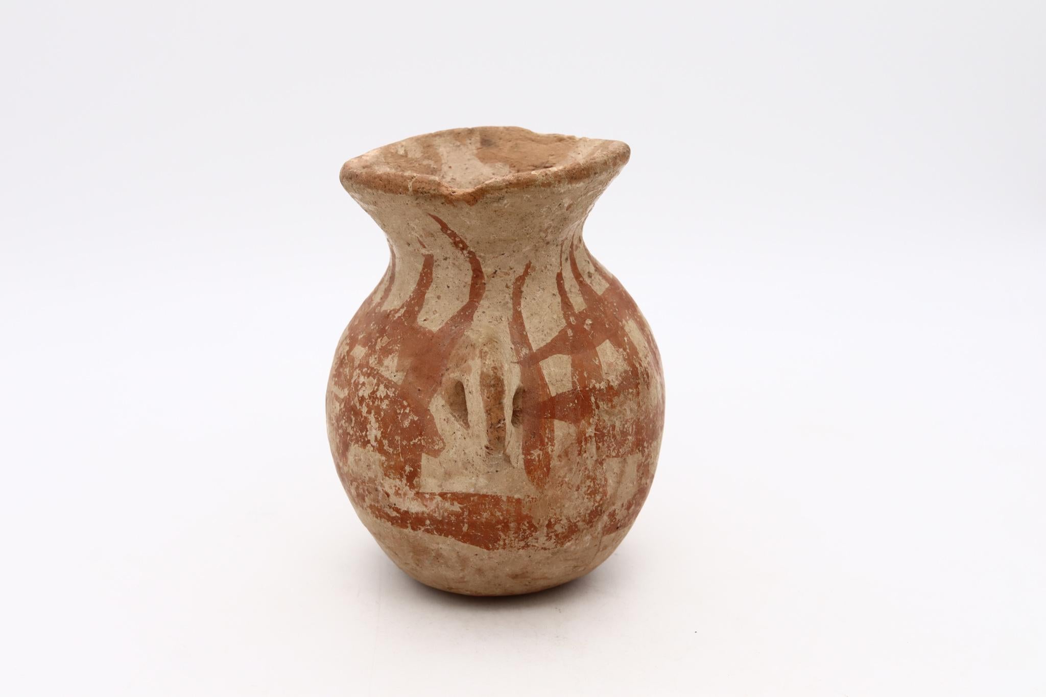 Peruvian Peru Pre-Inca 900 / 1470 AD Chimu Pre Columbian Vessel In Earthenware Pottery For Sale