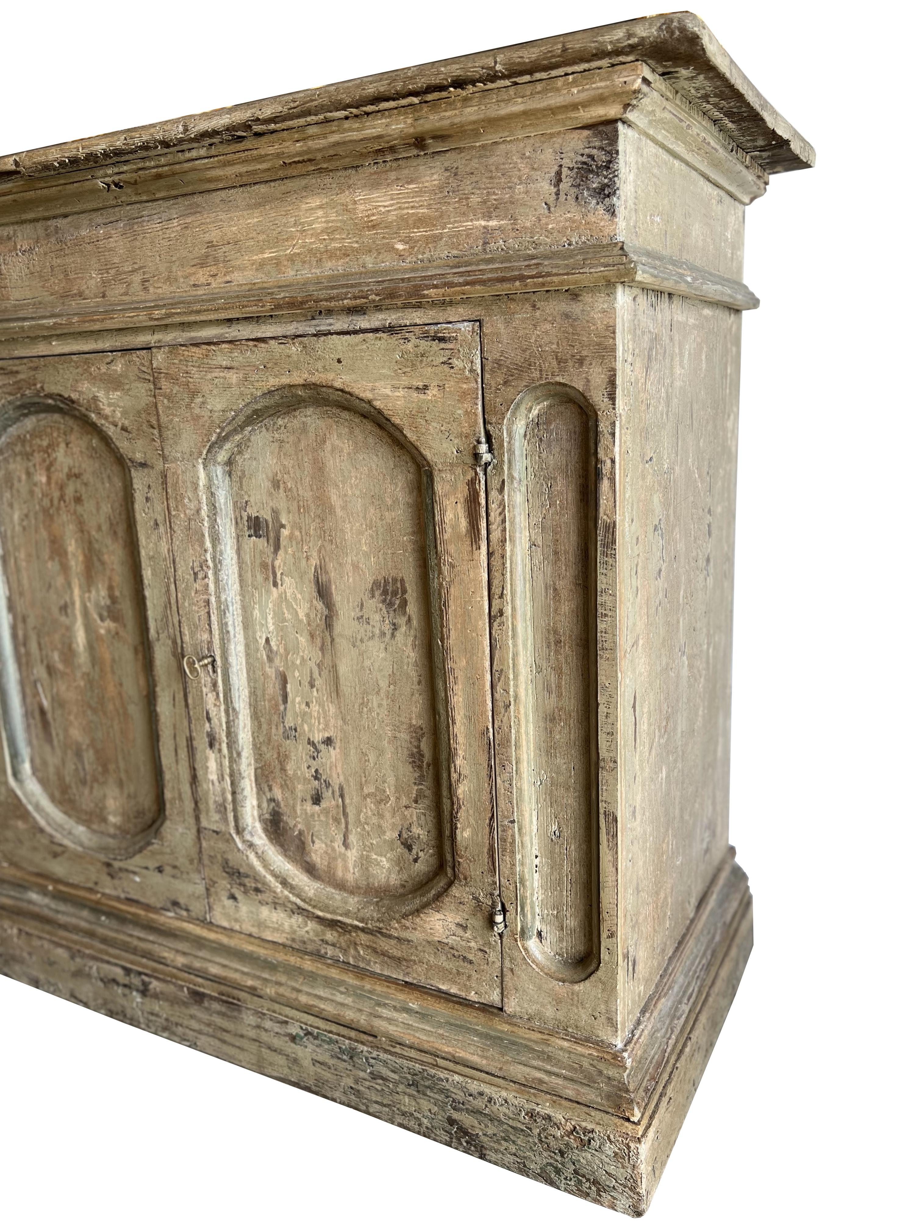 Perugia - 18th Century Style Italian 4-Door Painted and Distressed Credenza 4