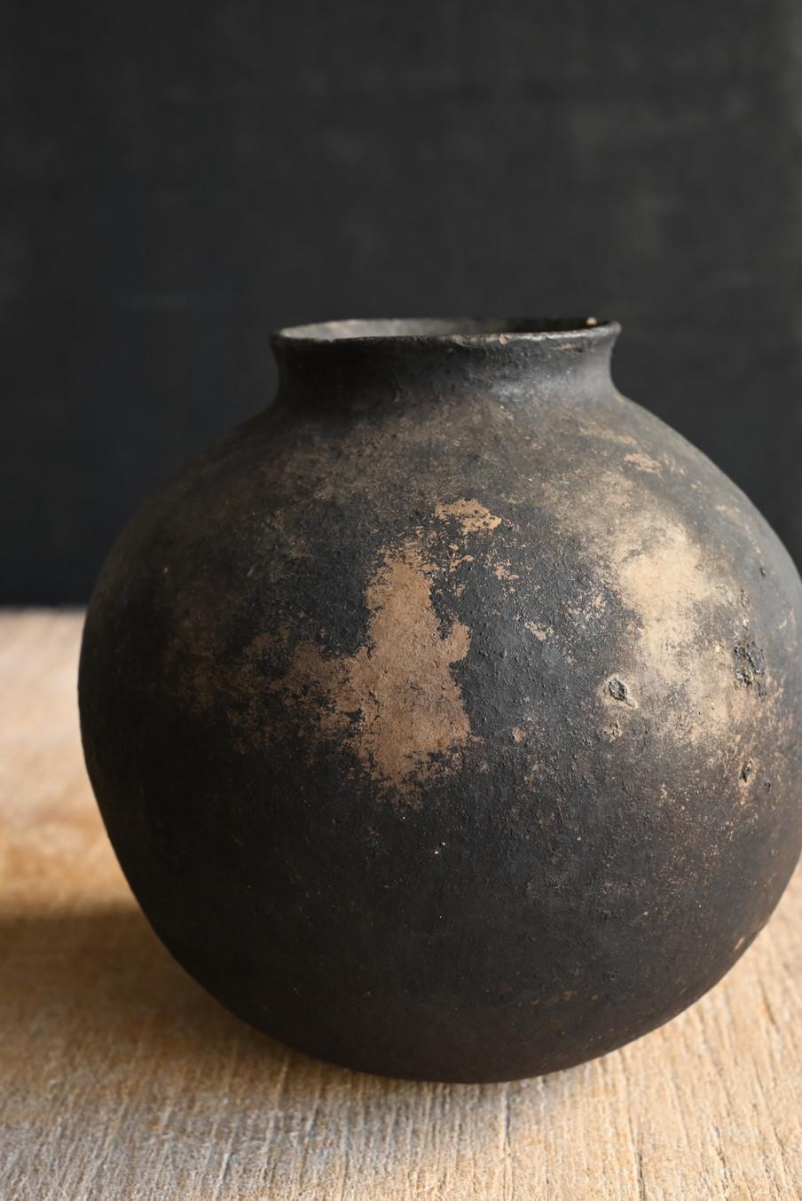 Peruanische antike runde Steingutvase/17.-19. Jahrhundert/Wabi-Sabi Kleine Vase aus Steingut im Angebot 7