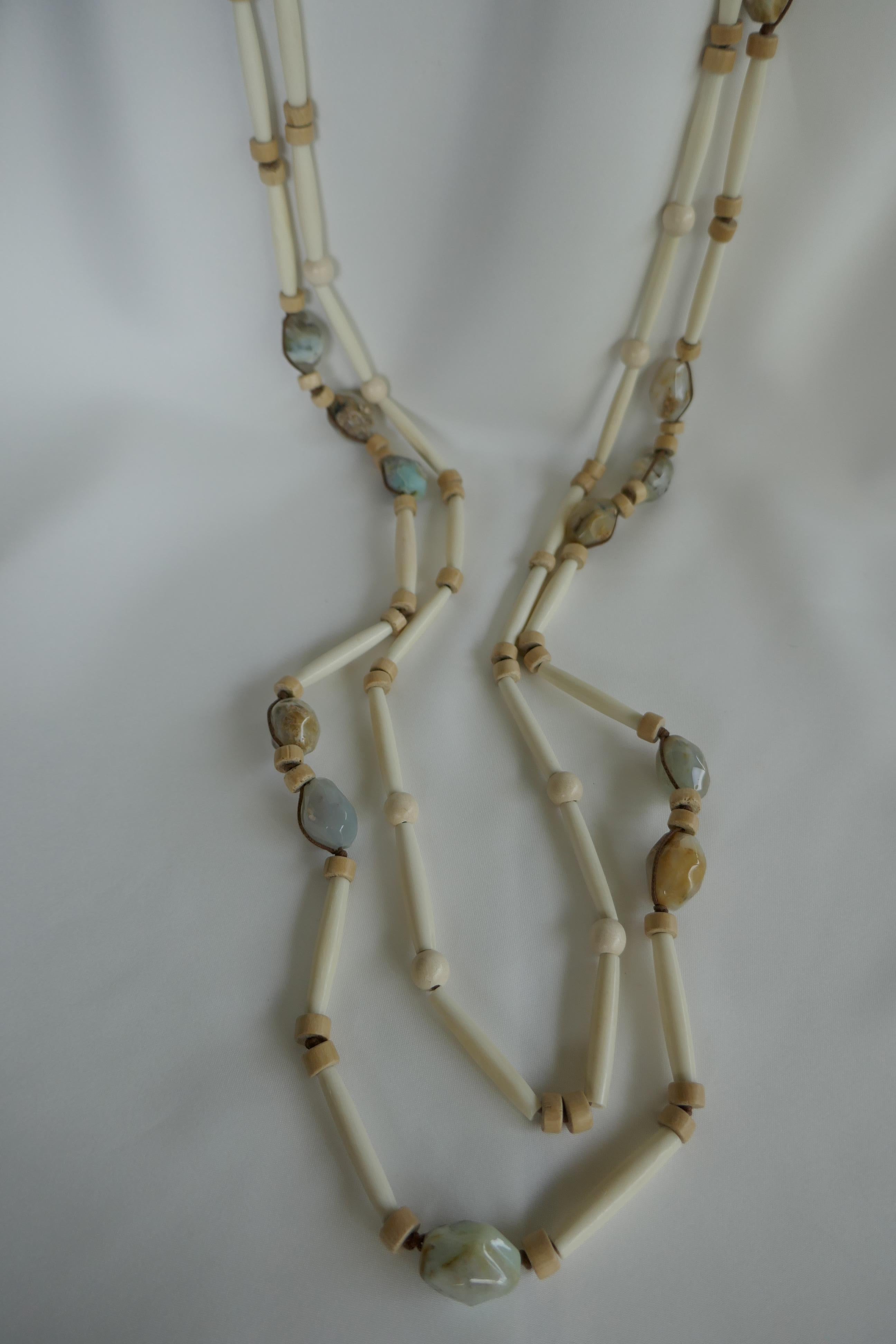 Peruvian Opal Horn Pale Wood Long Gemstone Necklace In New Condition In Coral Gables, FL