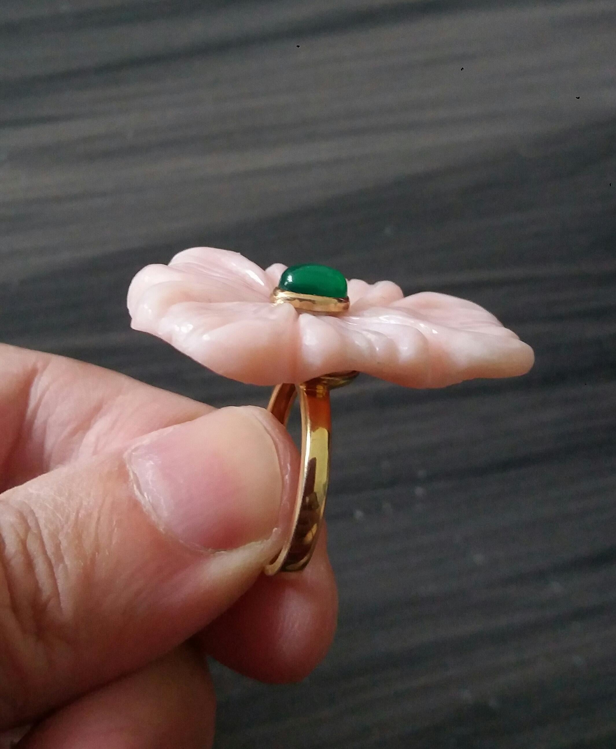 For Sale:  Peruvian Pink Opal Flower Oval Green Onyx Cabochon Solid 14K Gold Fashion Ring 11
