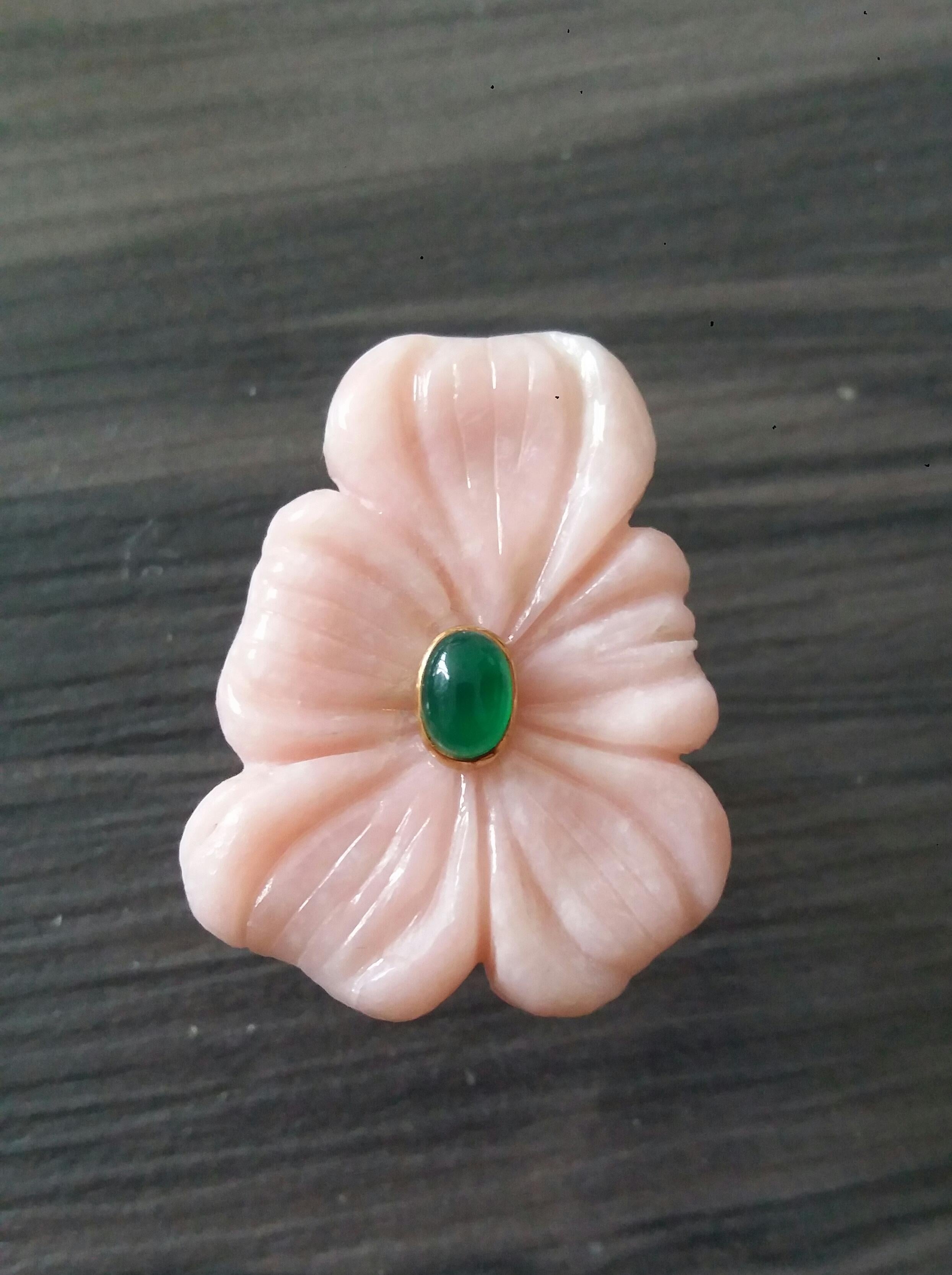 For Sale:  Peruvian Pink Opal Flower Oval Green Onyx Cabochon Solid 14K Gold Fashion Ring 16