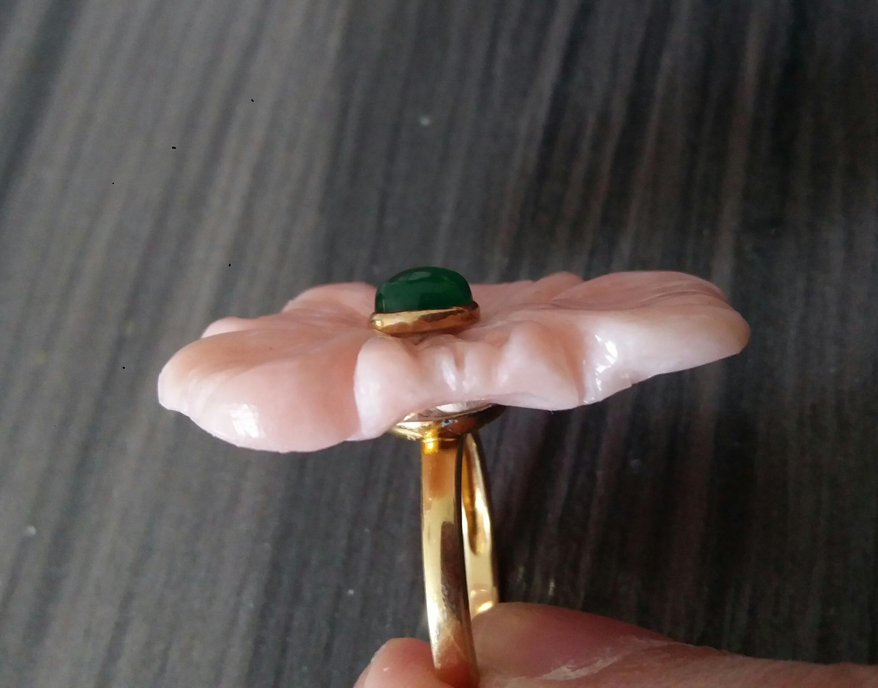 For Sale:  Peruvian Pink Opal Flower Oval Green Onyx Cabochon Solid 14K Gold Fashion Ring 6