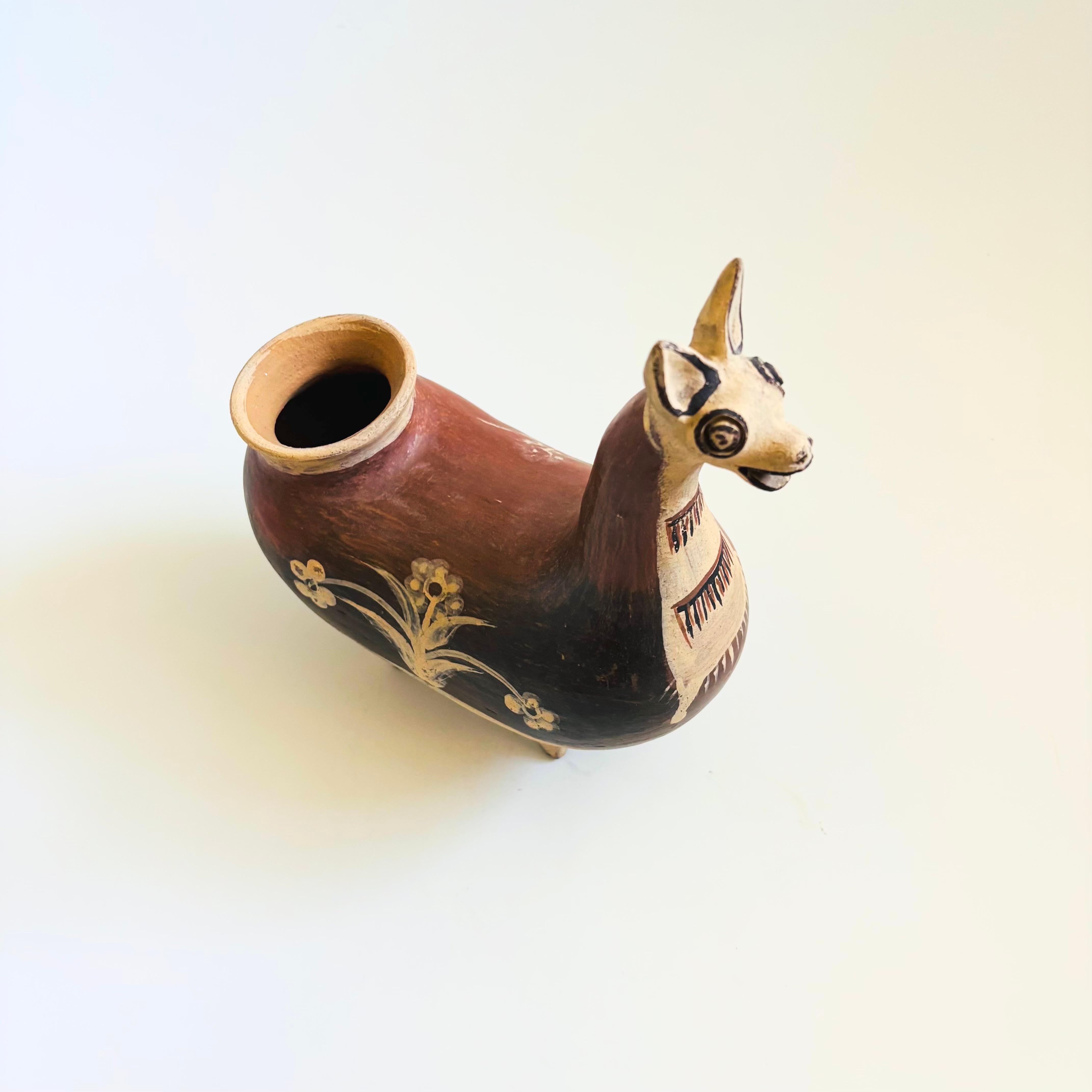 Peruvian Pottery Llama Folk Art Vase In Good Condition For Sale In Fairfield, CA