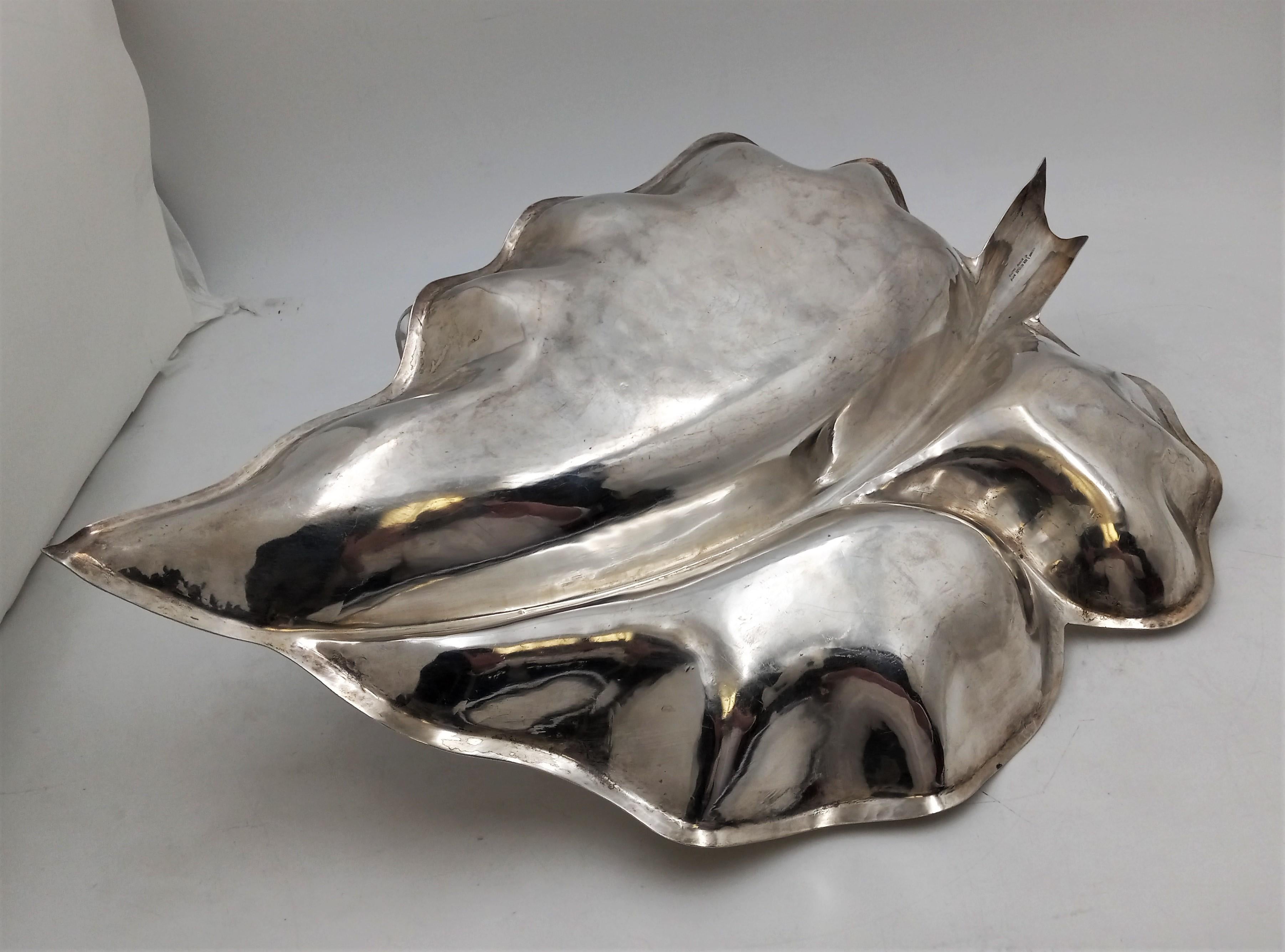 Peruvian Sterling Silver Hammered Mid-Century Modern Serving Platter In Good Condition In New York, NY