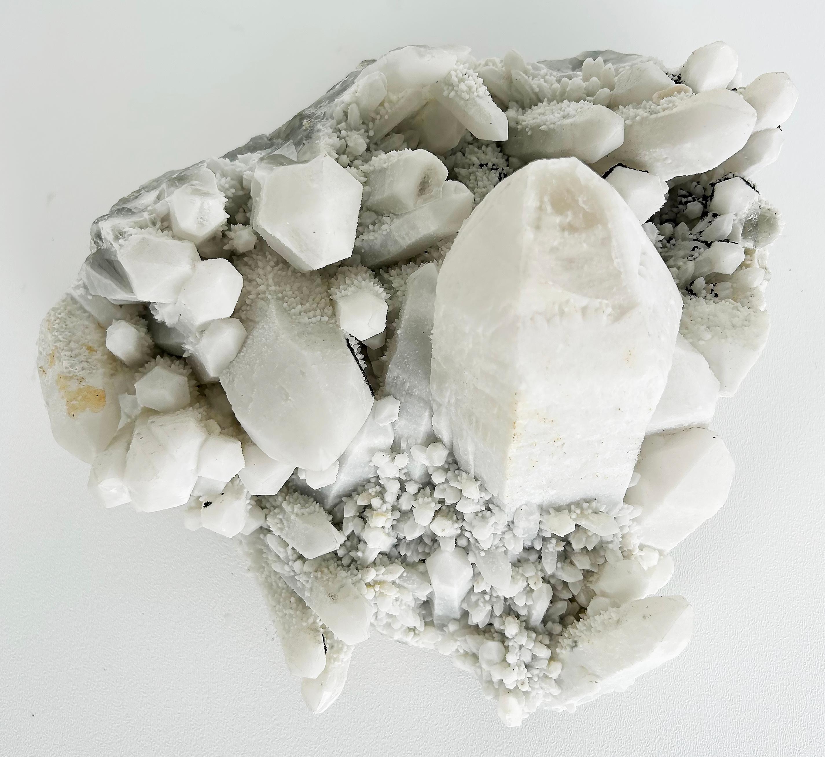 18th Century and Earlier Peruvian White Frosted Quartz Crystal Cluster Weighing 12 Pounds For Sale