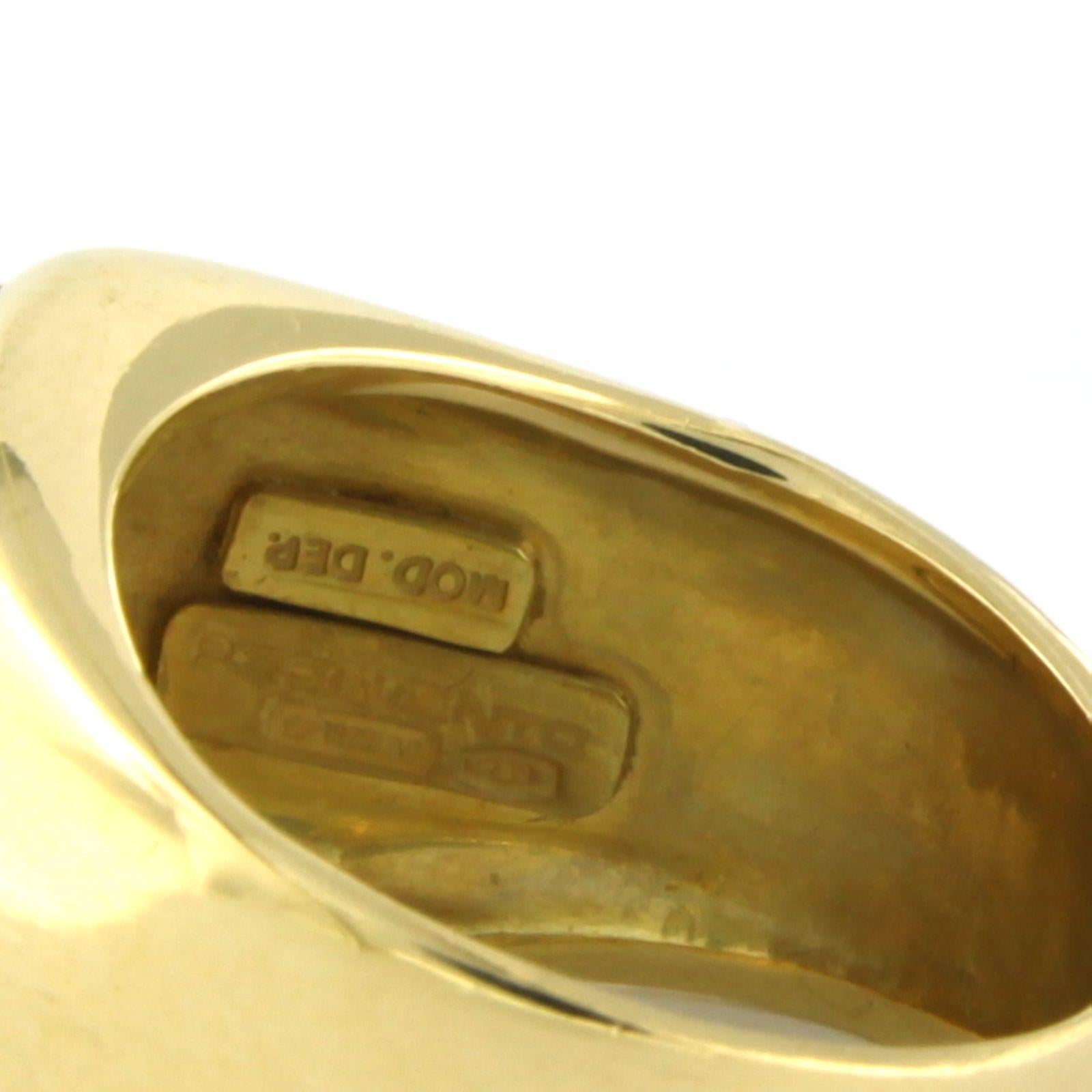 Modern PES VENTO ring with green enamel and brilliant cut diamond up to 0.05ct 18k gold For Sale