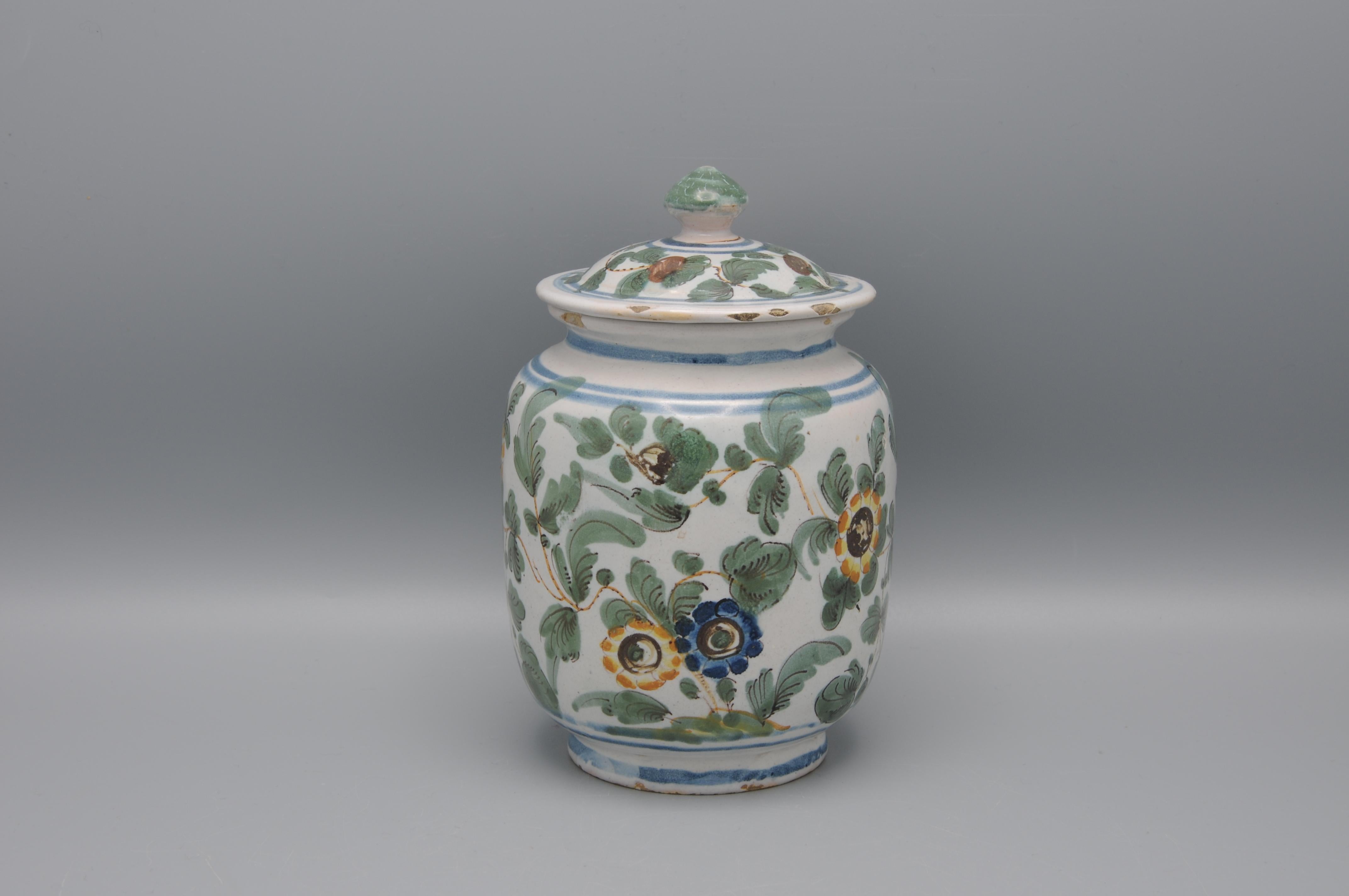 Hand-Painted Pesaro - Albarello and cover - decor 'al tacchiolo', 18th century For Sale