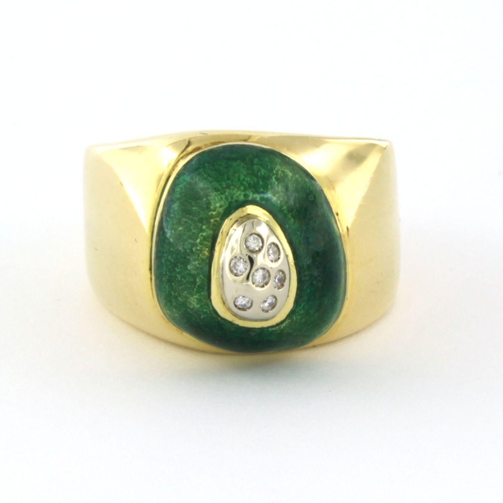 18k bicolor gold ring decorated with green enamel and set with brilliant cut diamonds. 0.05ct - F/G - VS/SI - ring size U.S. 6.5(17/53)

detailed description:

The top of the ring is 1.4 cm wide by 1.0 cm high

Weight 12.0 grams

ring size US 6.5 -