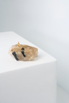 Serie Pescador, N865 Turmalina Negra en Cuarzo Escultura de Mesa Pescador