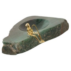 Série Pescador N887 Jewel Holder, sculpture de table pêcheur en turmaline verte