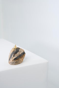 Scultura da tavolo Pescador Series, N913 Black Turmaline in Quartz Fisherman