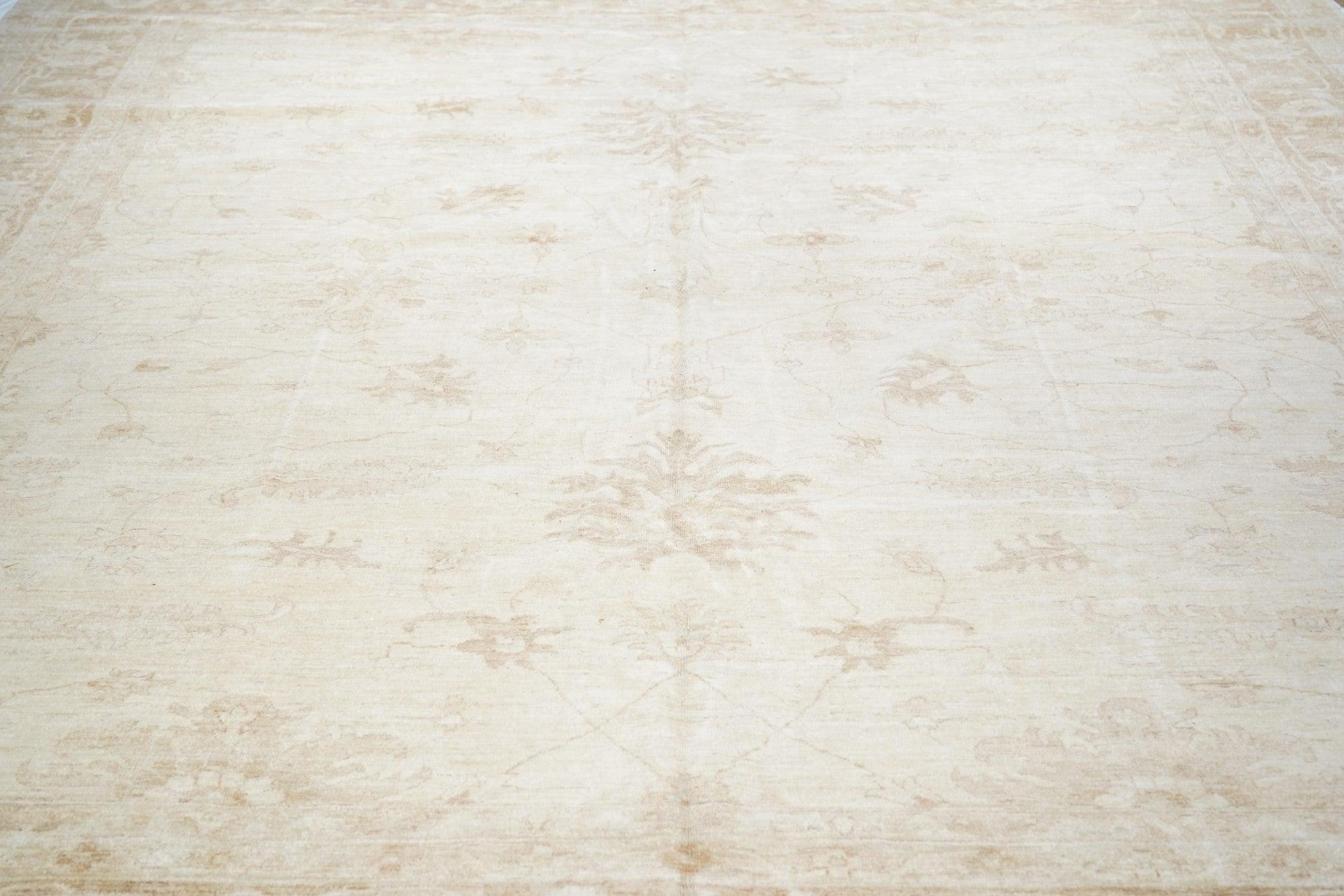 Peshawar-Teppich 11'2'' x 12'7'' im Angebot 2