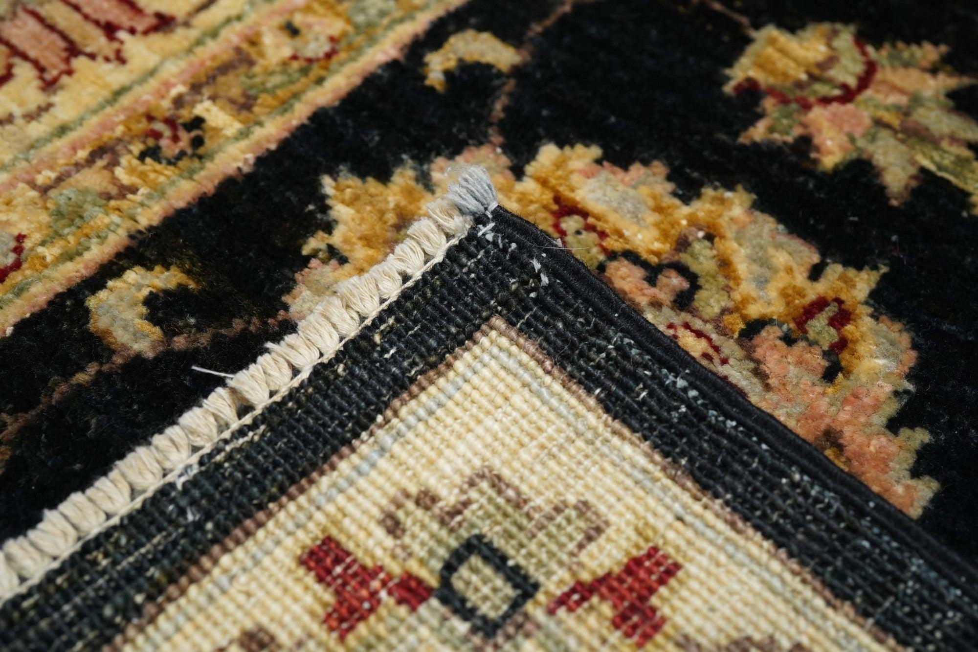 Tapis Peshawar 3'4'' x 5'1'' en vente 1