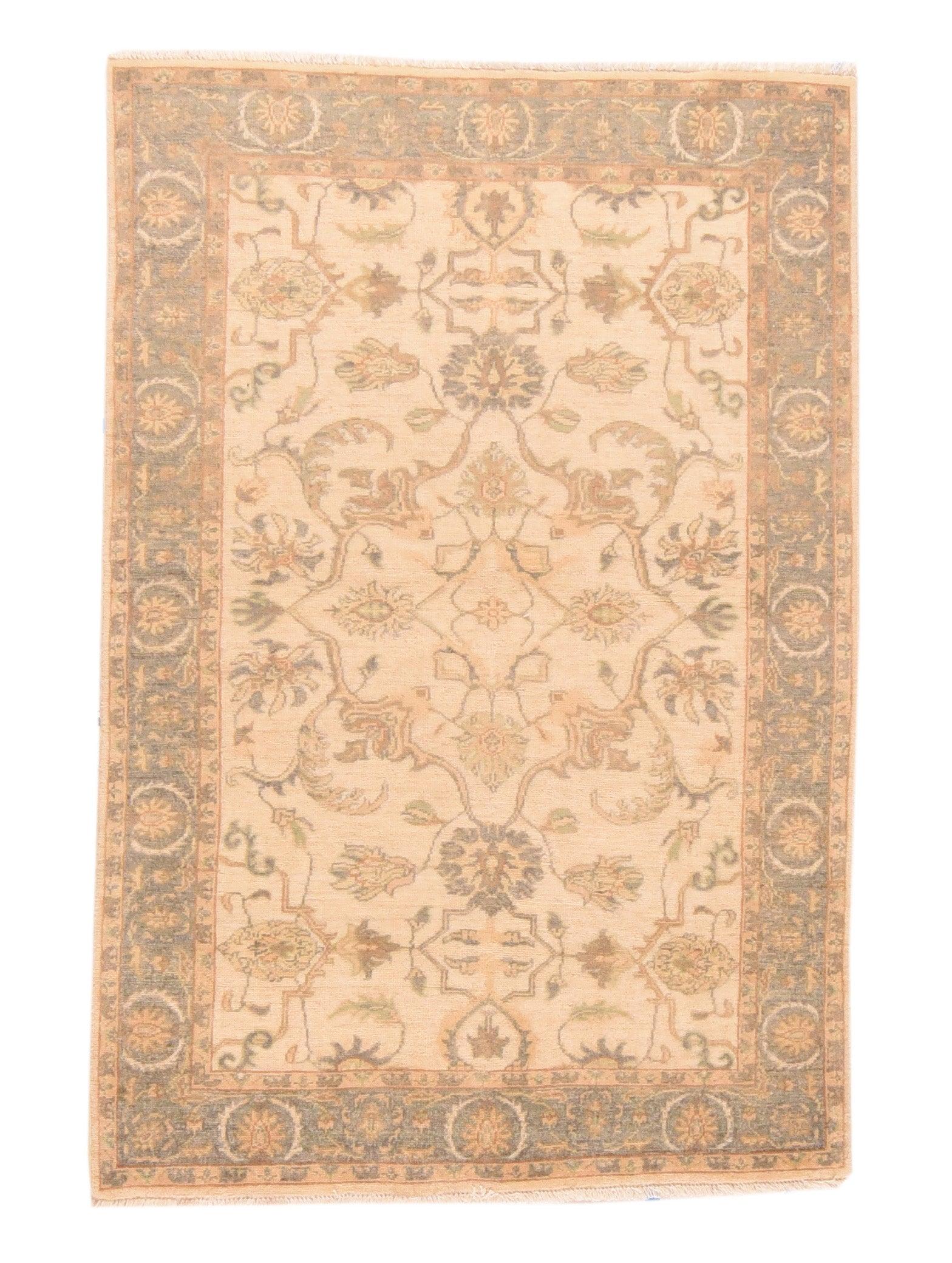 Peshawar-Teppich 4'0