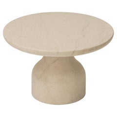 Mesa auxiliar minimalista de piedra caliza pequeña