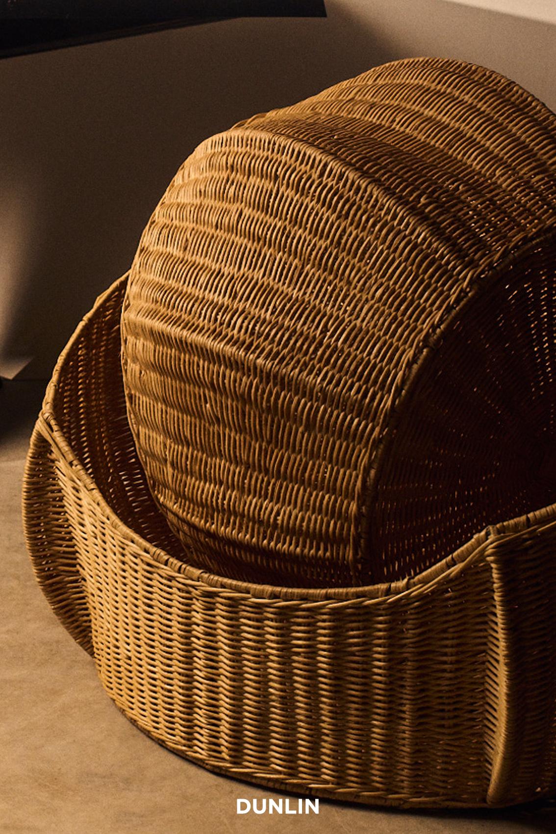 Tissage Panier pour animaux, grand en rotin par J'Jute en vente
