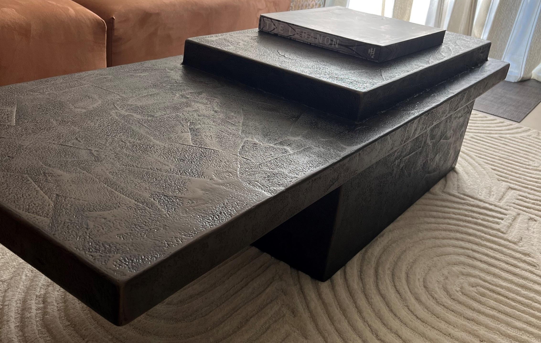 Cantilever Coffee Table Crafted In Brutalist Style In New Condition For Sale In New York, NY
