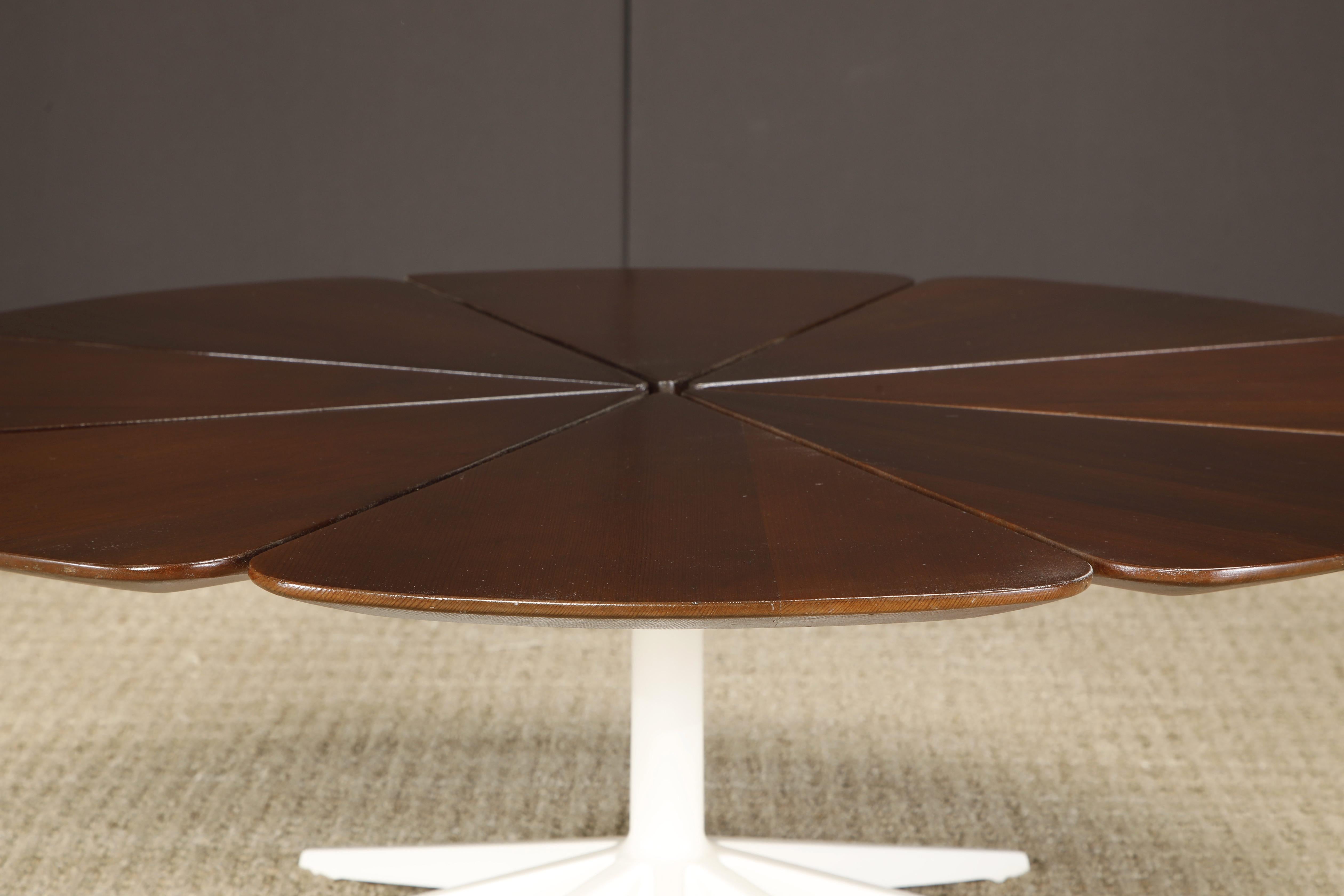 'Petal' Coffee Table by Richard Schultz for Knoll Associates, 1960s, Signed For Sale 6