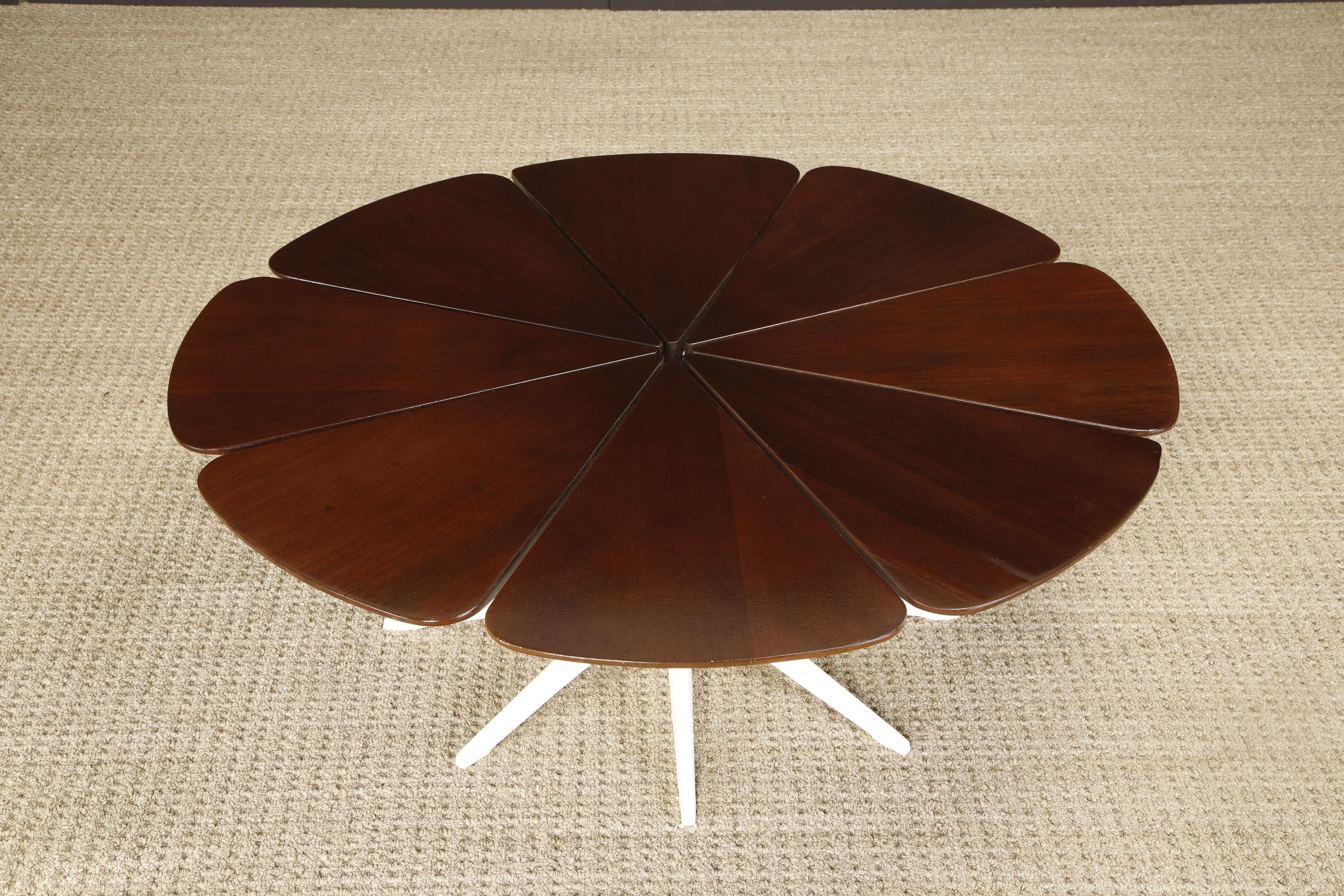'Petal' Coffee Table by Richard Schultz for Knoll Associates, 1960s, Signed For Sale 1