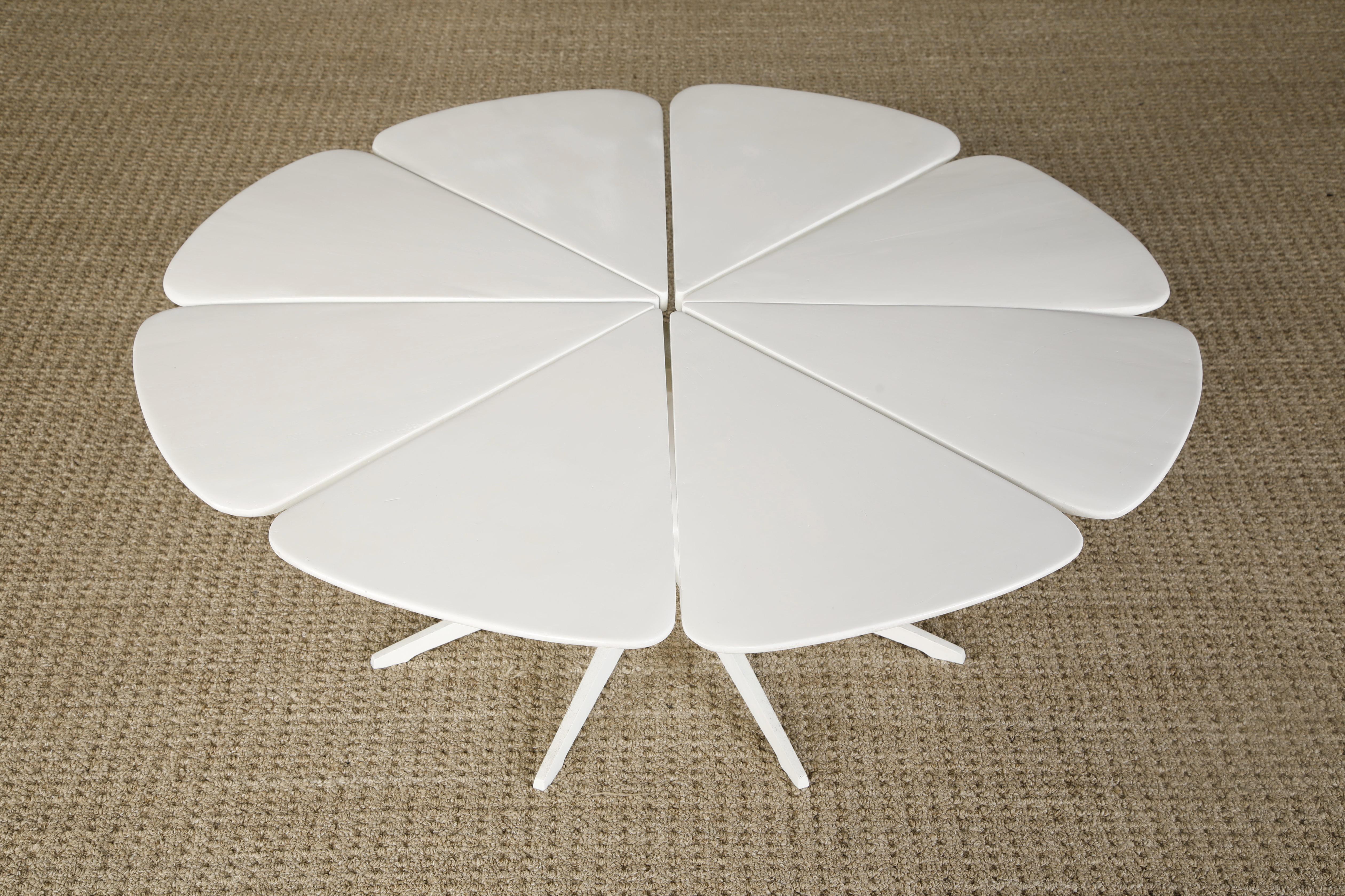 'Petal' Coffee Table by Richard Schultz for Knoll International, 1960 In Good Condition For Sale In Los Angeles, CA