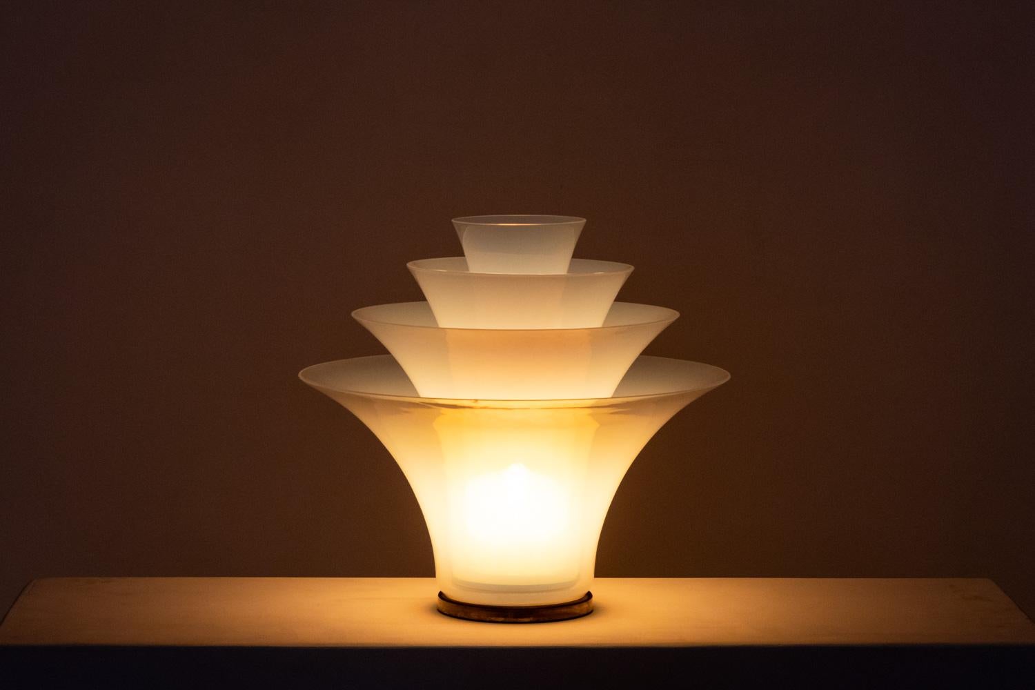 Tonin Casa, édité par.

Lampe 