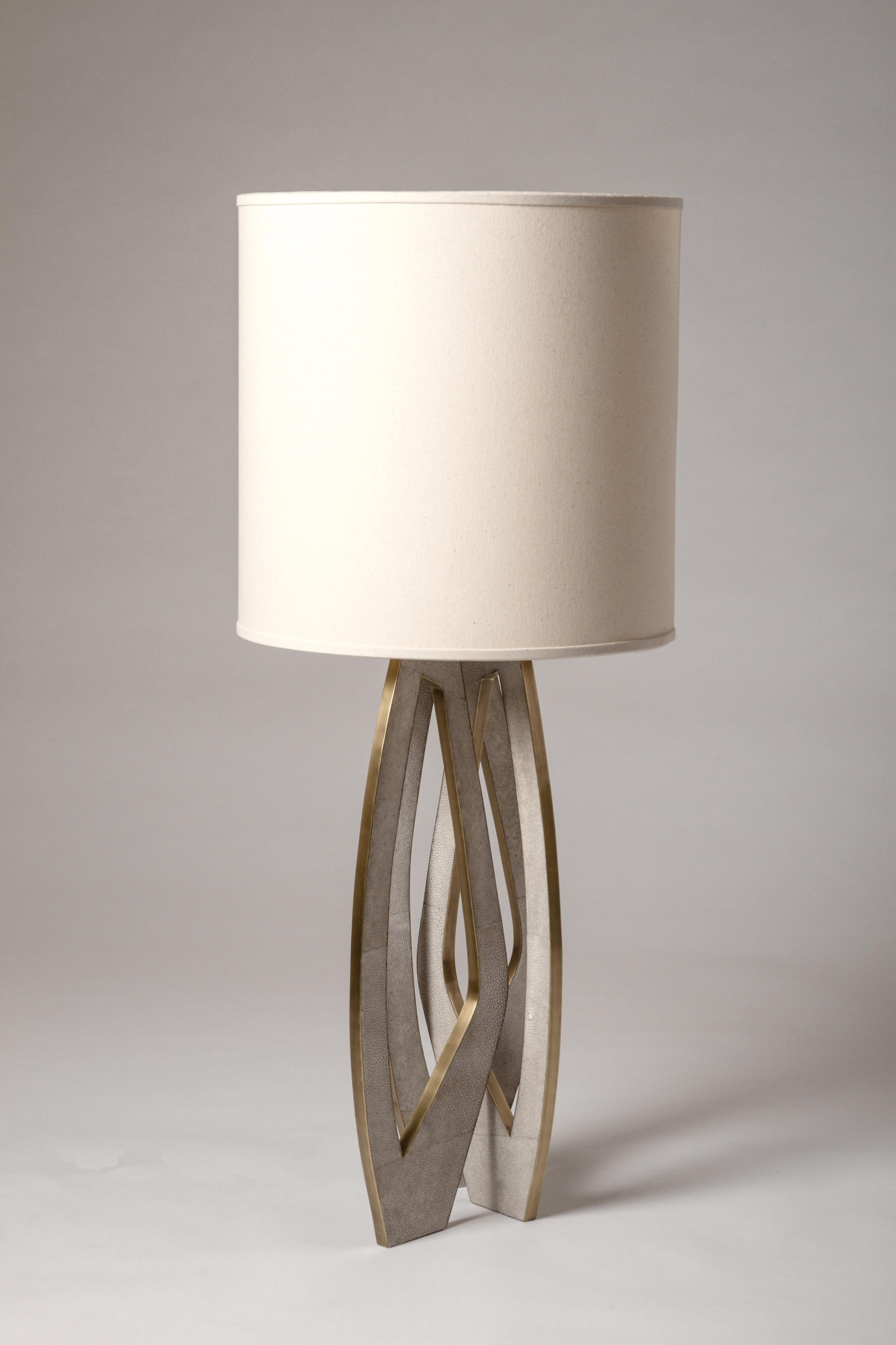 Art Deco Petal Table Lamp in Cream Shagreen and Bronze Patina Brass by R&Y Augousti