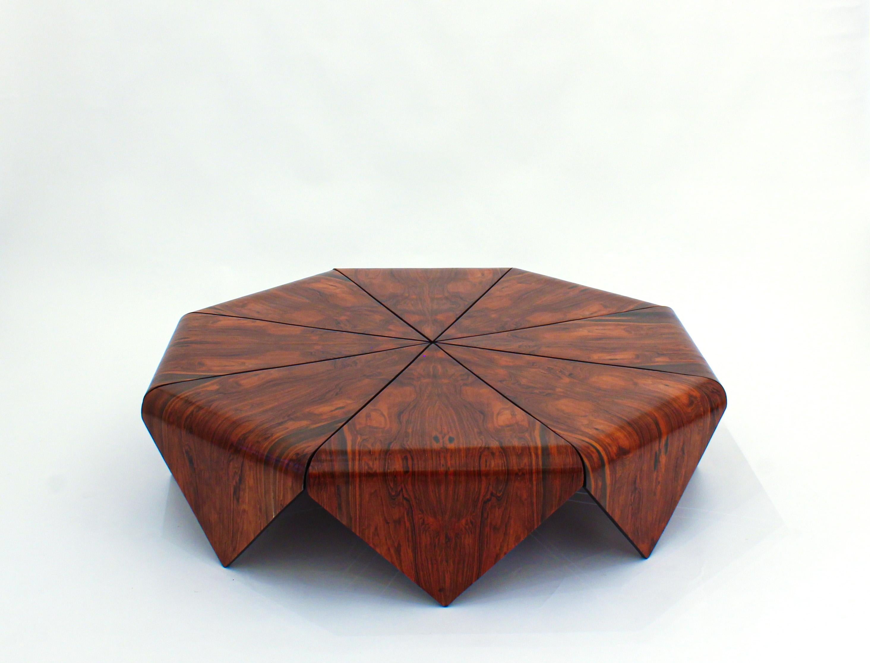 Beautiful wood grain on the iconic Petalas coffee table by Jorge Zalszupin