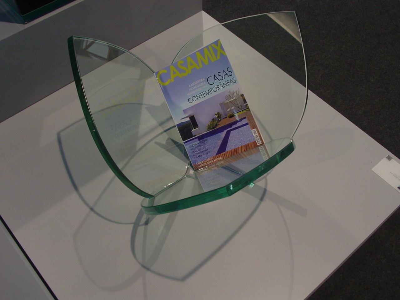 Pétalas Brazilian Contemporary Glass Magazine Holder by Lattoog In New Condition In Sao Paolo, BR