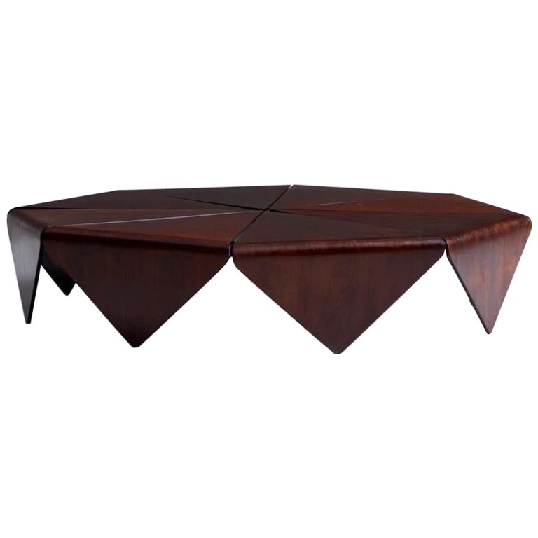 Mesa de centro Petalas de Jorge Zalszupin, 1959