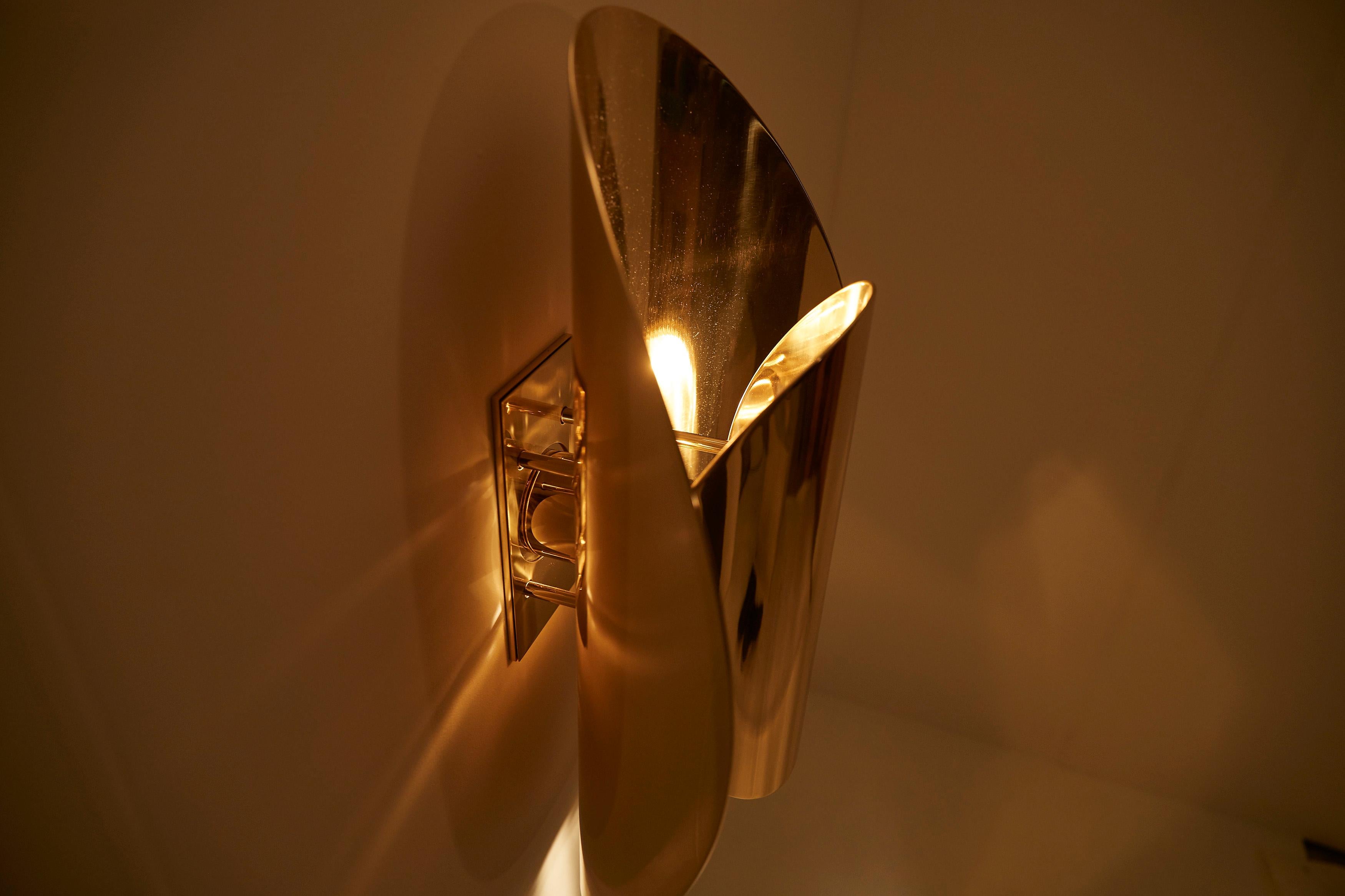 Petale Wall Lamp by Mydriaz In New Condition For Sale In Geneve, CH