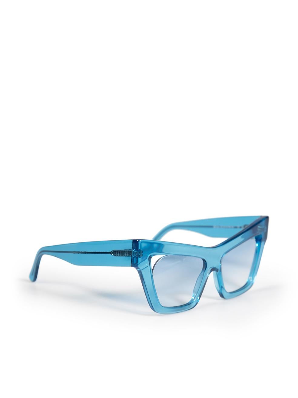 CONDITION is Very good. Hardly any visible wear to sunglasses is evident on this used Andy Wolf x Petar Petrov designer resale item. This item comes with an original case.
 Details
 Blue
 Plastic
 Sunglasses
 Cat eye
 Silver hardware
 Tinted
 
 
