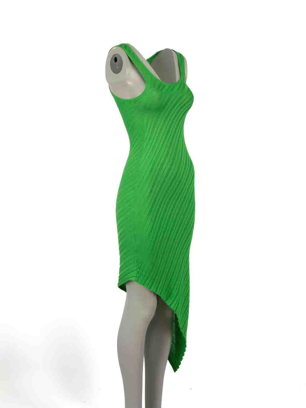 CONDITION is Very good. Hardly any visible wear to dress is evident on this used Petar Petrov designer resale item.
 
Details
Resort Spring 2022
Green
Silk
Midi
Asymmetric accent
Knitted and stretchy
Round neckline
 
Made in Slovenia
