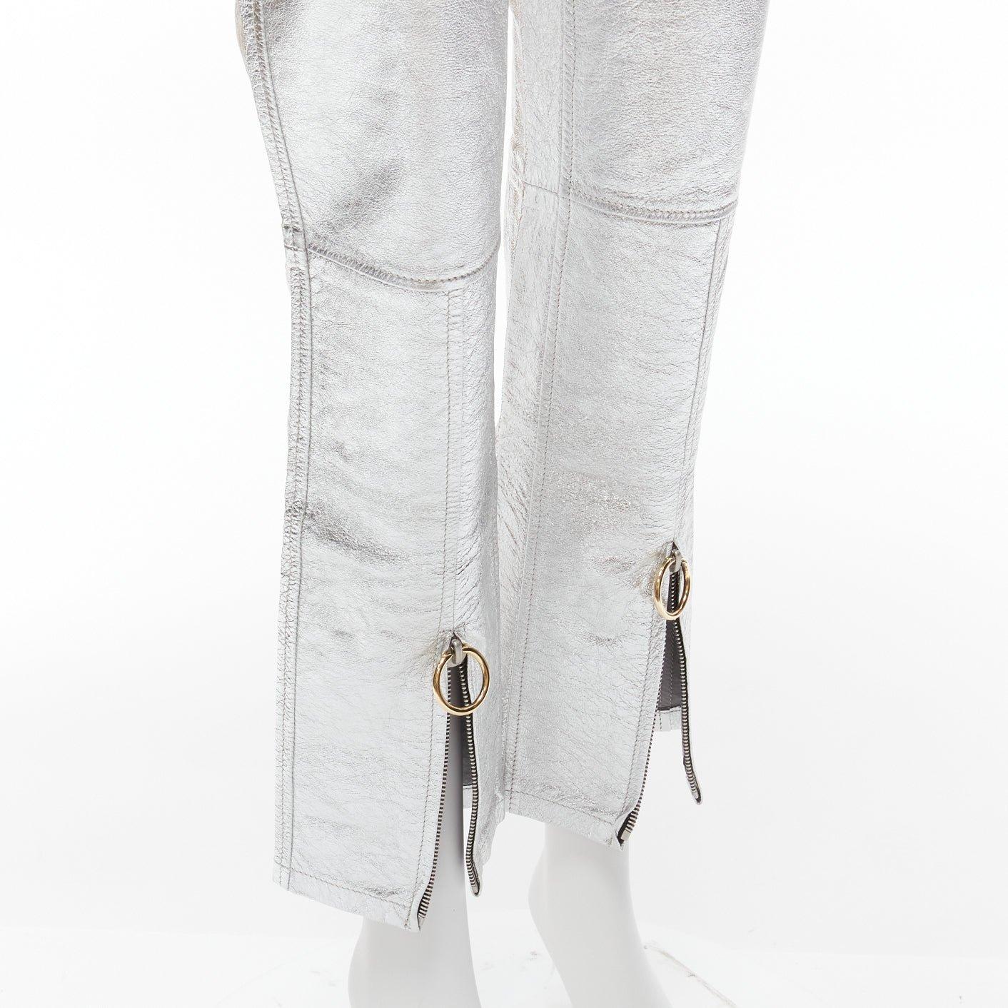 PETAR PETROV Silber echtes Leder Gold Ring Zip Moto Hose FR36 S
Referenz: BSHW/A00060
Marke: Petar Petrow
MATERIAL: Leder
Farbe: Silber, Gold
Muster: Solide
Verschluss: Zip Fly
Zusätzliche Details: Reißverschluss mit Ring am Saum an beiden
