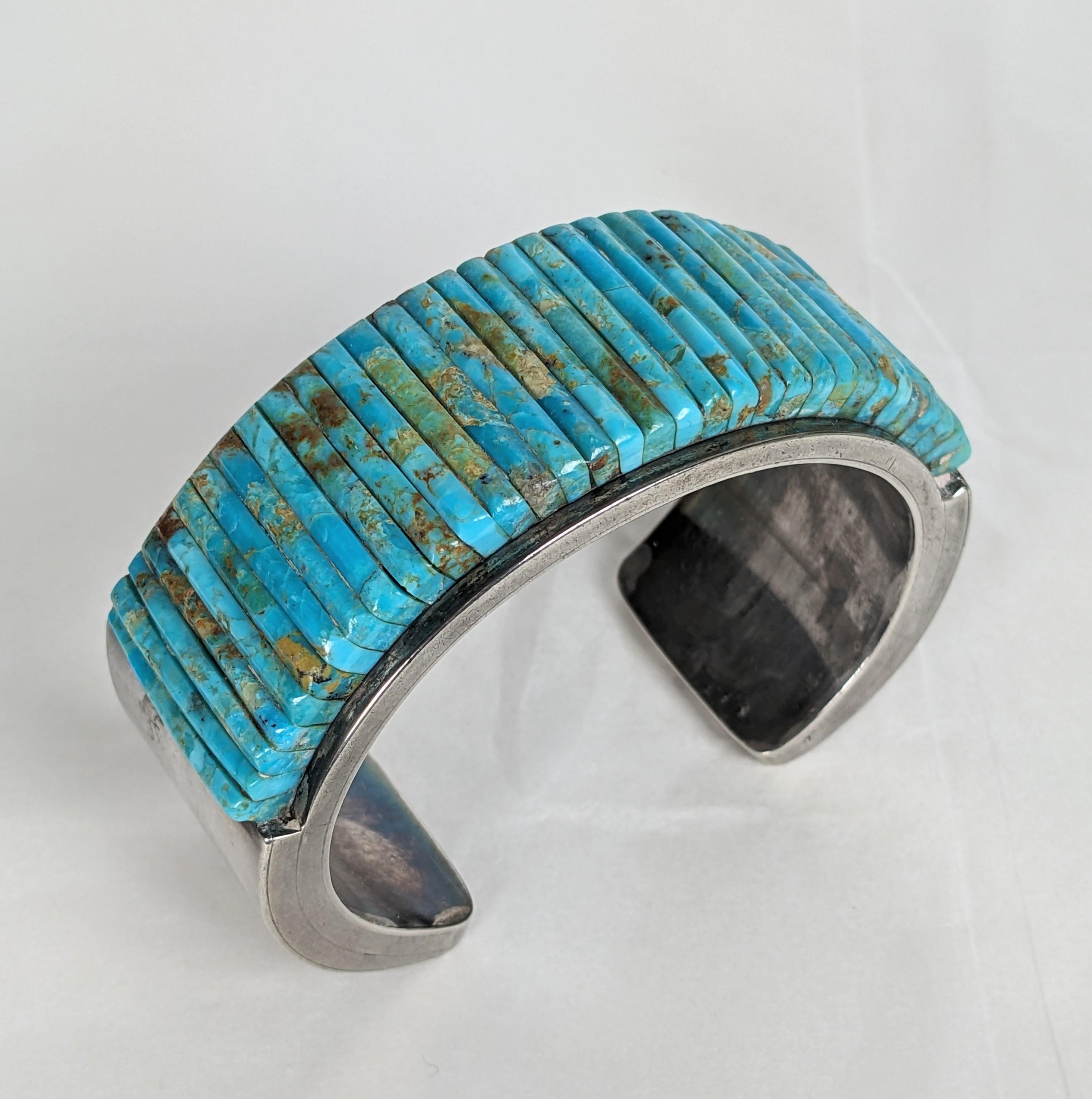 Cabochon Pete Sierra Navajo Bracciale in argento con intarsio di ciottoli e turchese in vendita