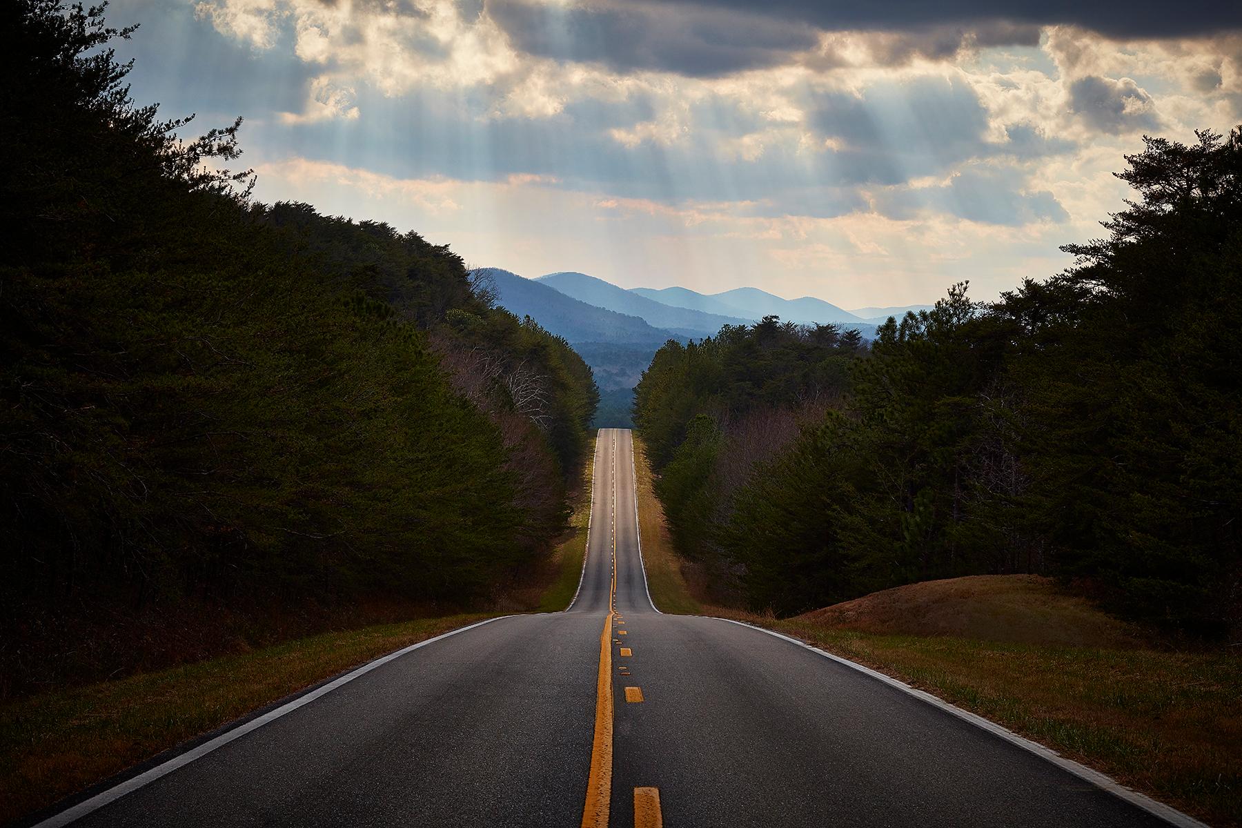 Peter Andrew Lusztyk – Alabama Highway, Fotografie 2021, Nachdruck