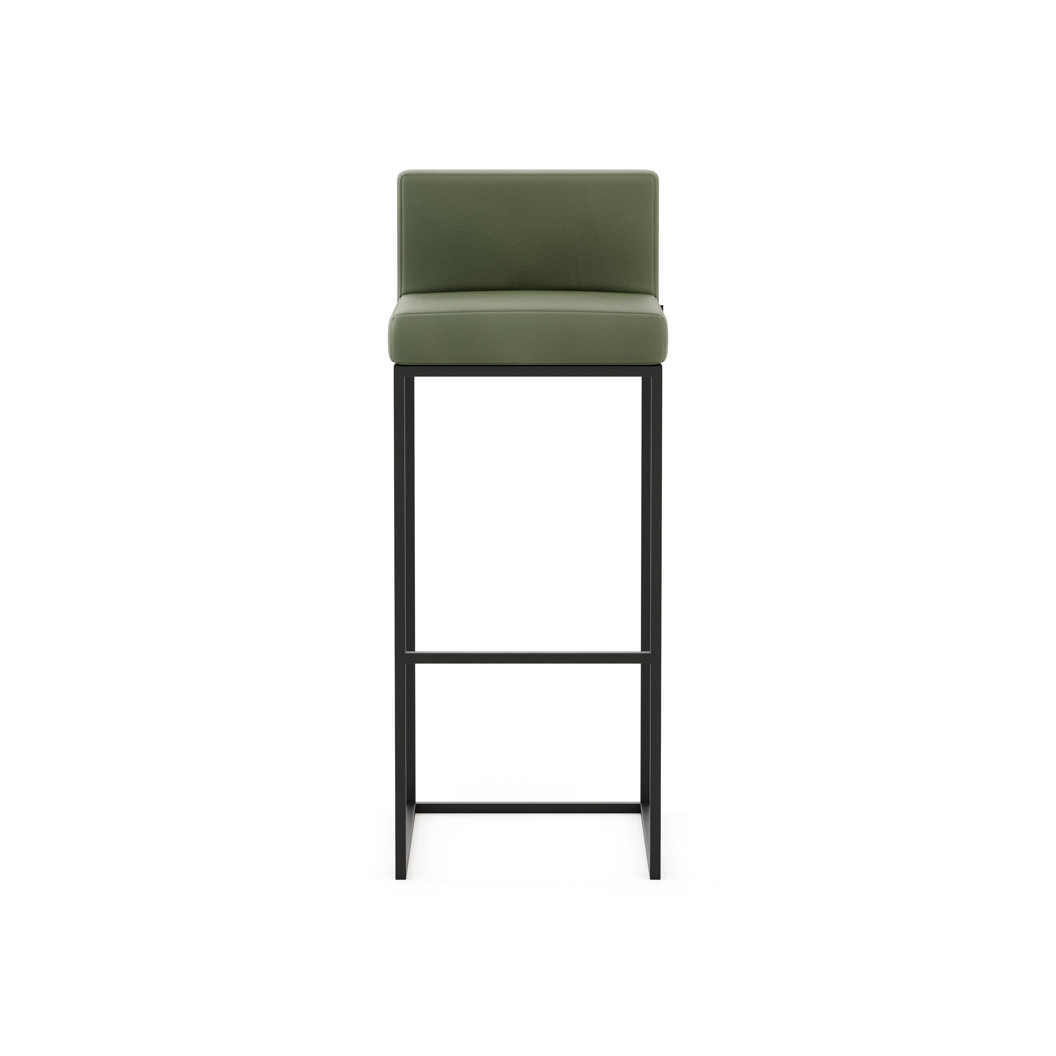 Peter bar stool is a majestic addition to any luxurious home or project. A contemporary bar chair with metallic details and structure. This is a classic design for a vintage bar or lounge residential area with a modern touch. Perfect for stylish