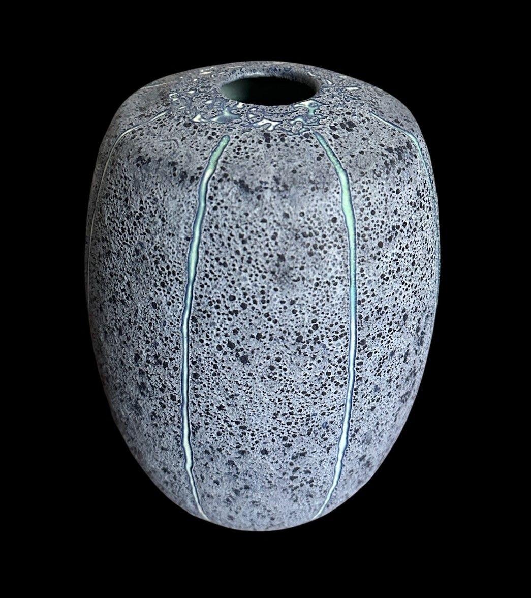 Vase von Peter Beard im Zustand „Neu“ im Angebot in Chipping Campden, GB