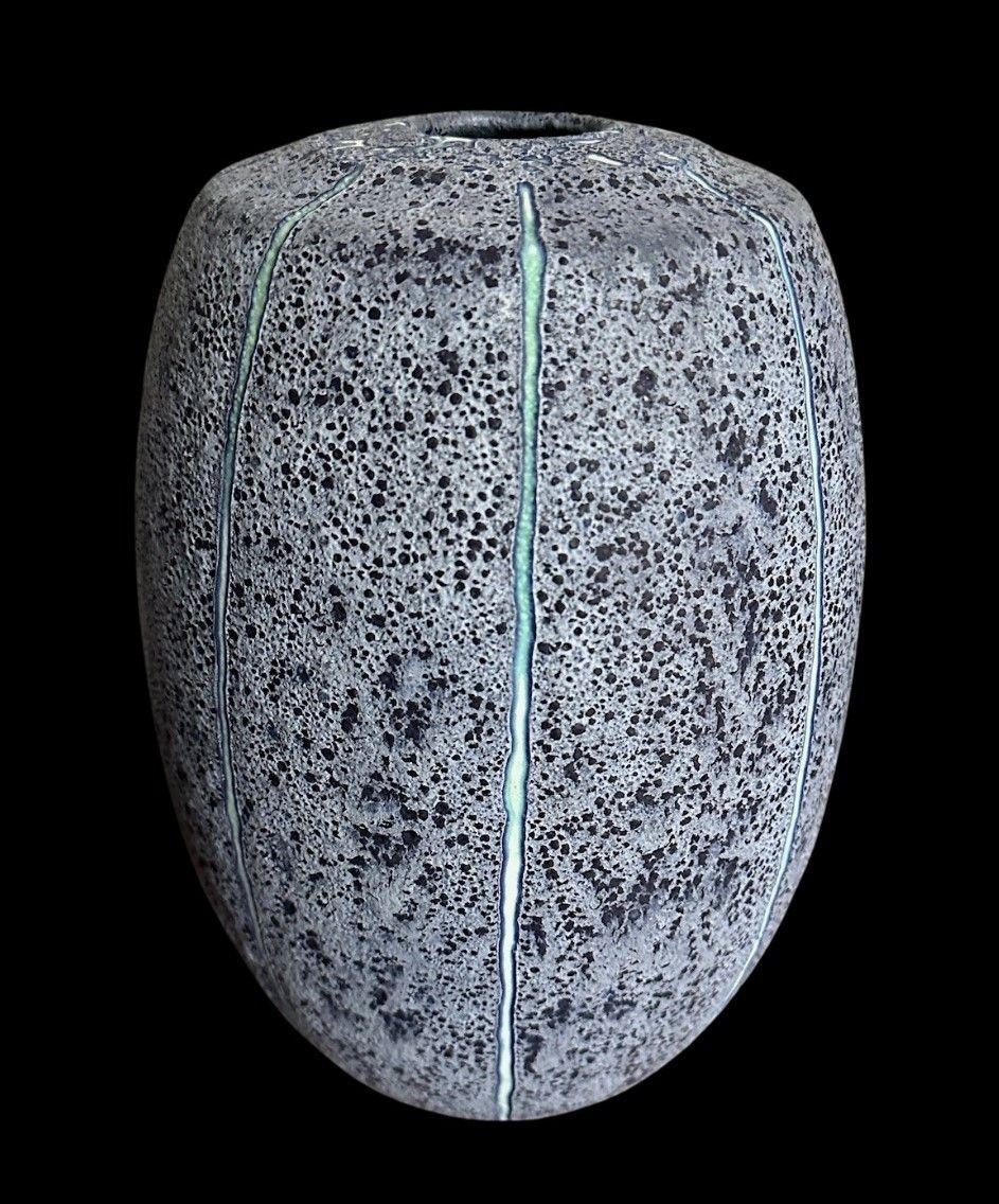Vase von Peter Beard im Angebot 2